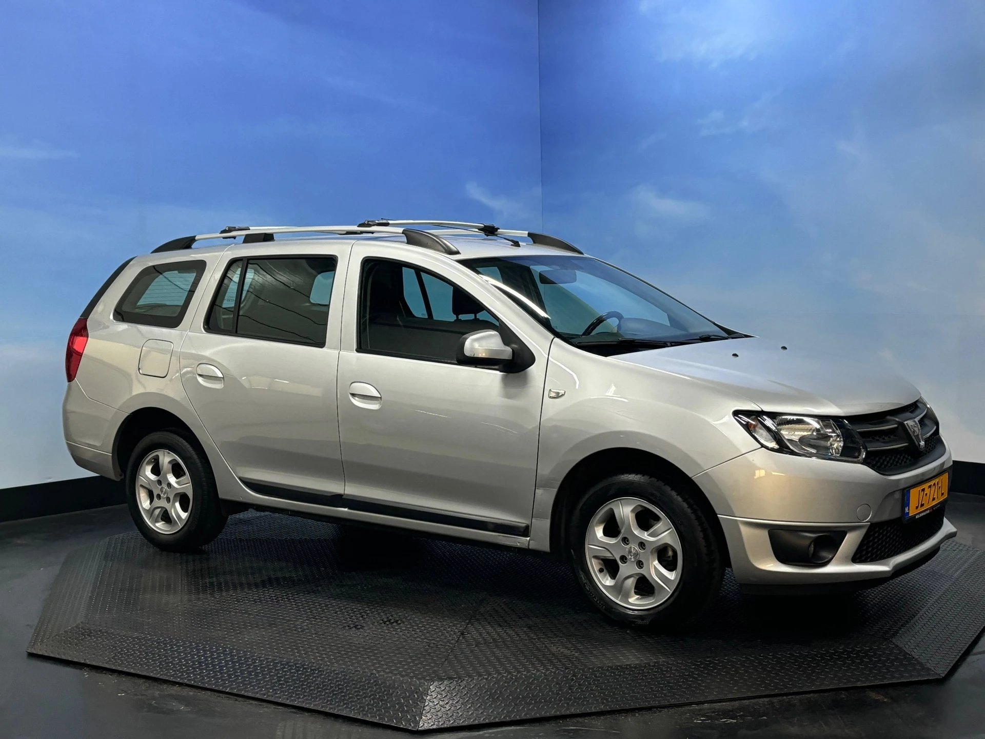 Hoofdafbeelding Dacia Logan