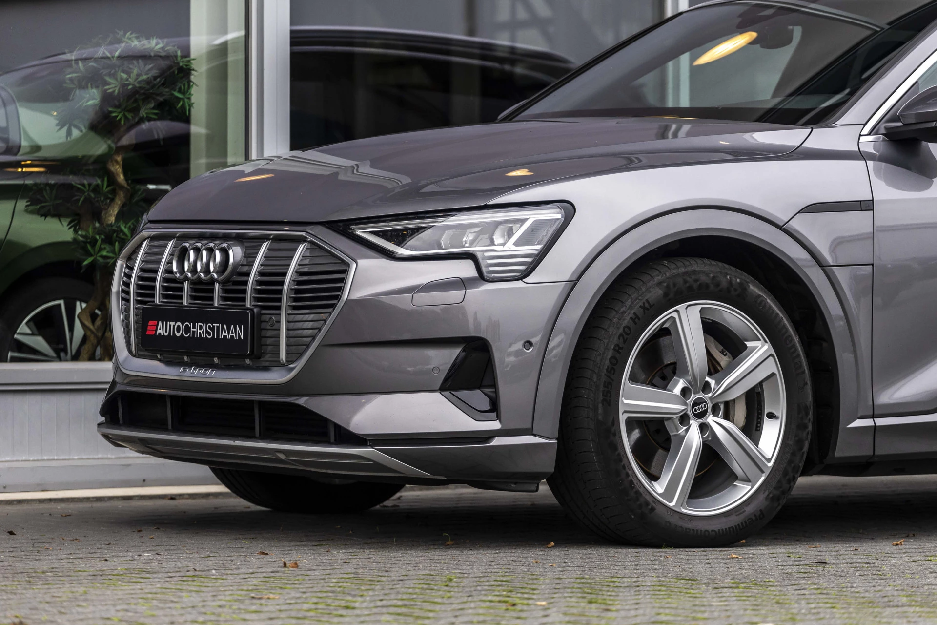 Hoofdafbeelding Audi e-tron