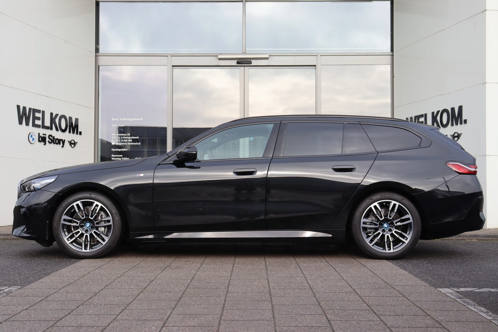 Hoofdafbeelding BMW i5