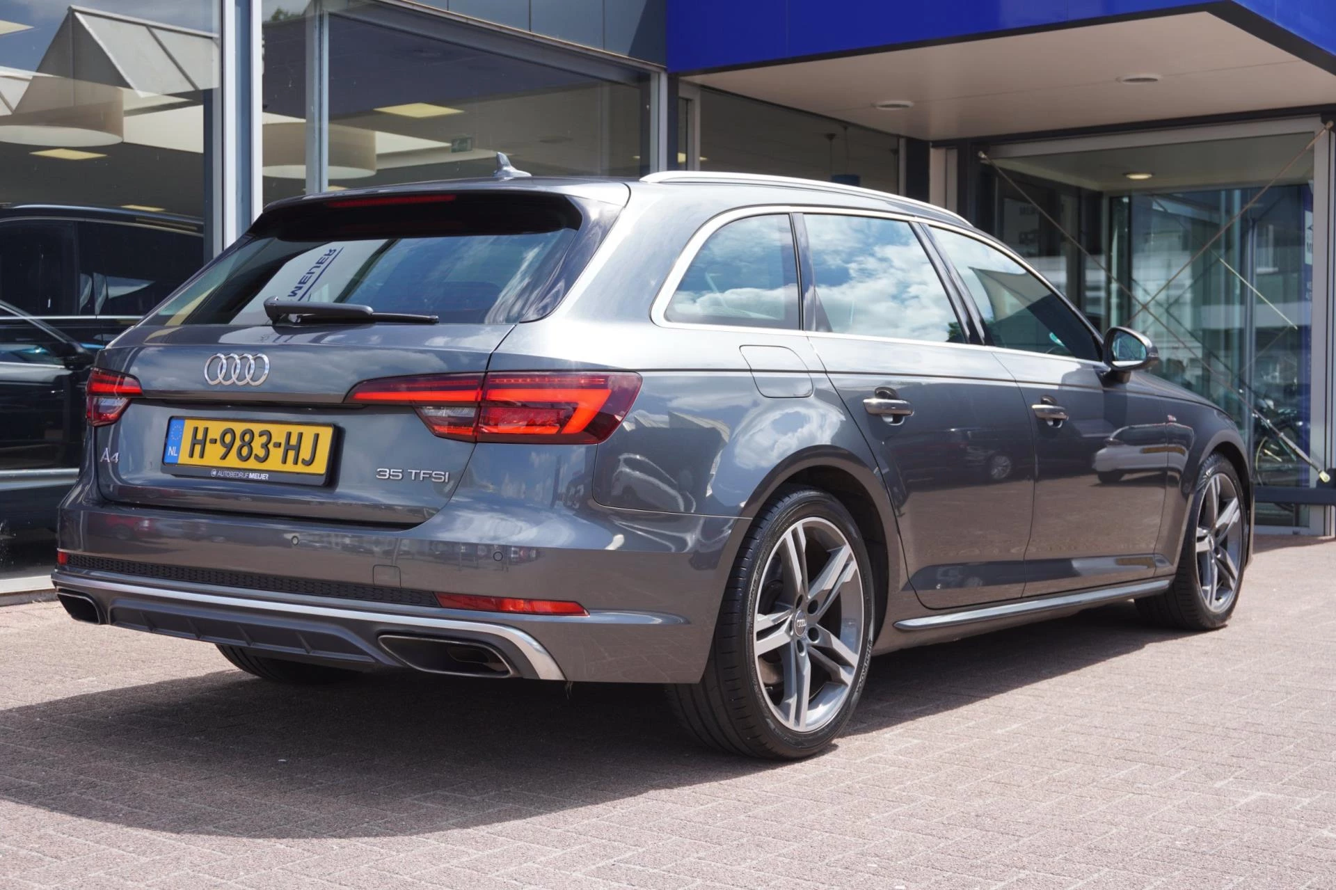 Hoofdafbeelding Audi A4