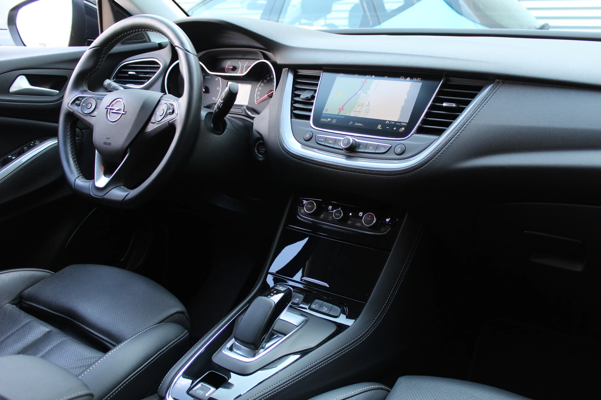 Hoofdafbeelding Opel Grandland X
