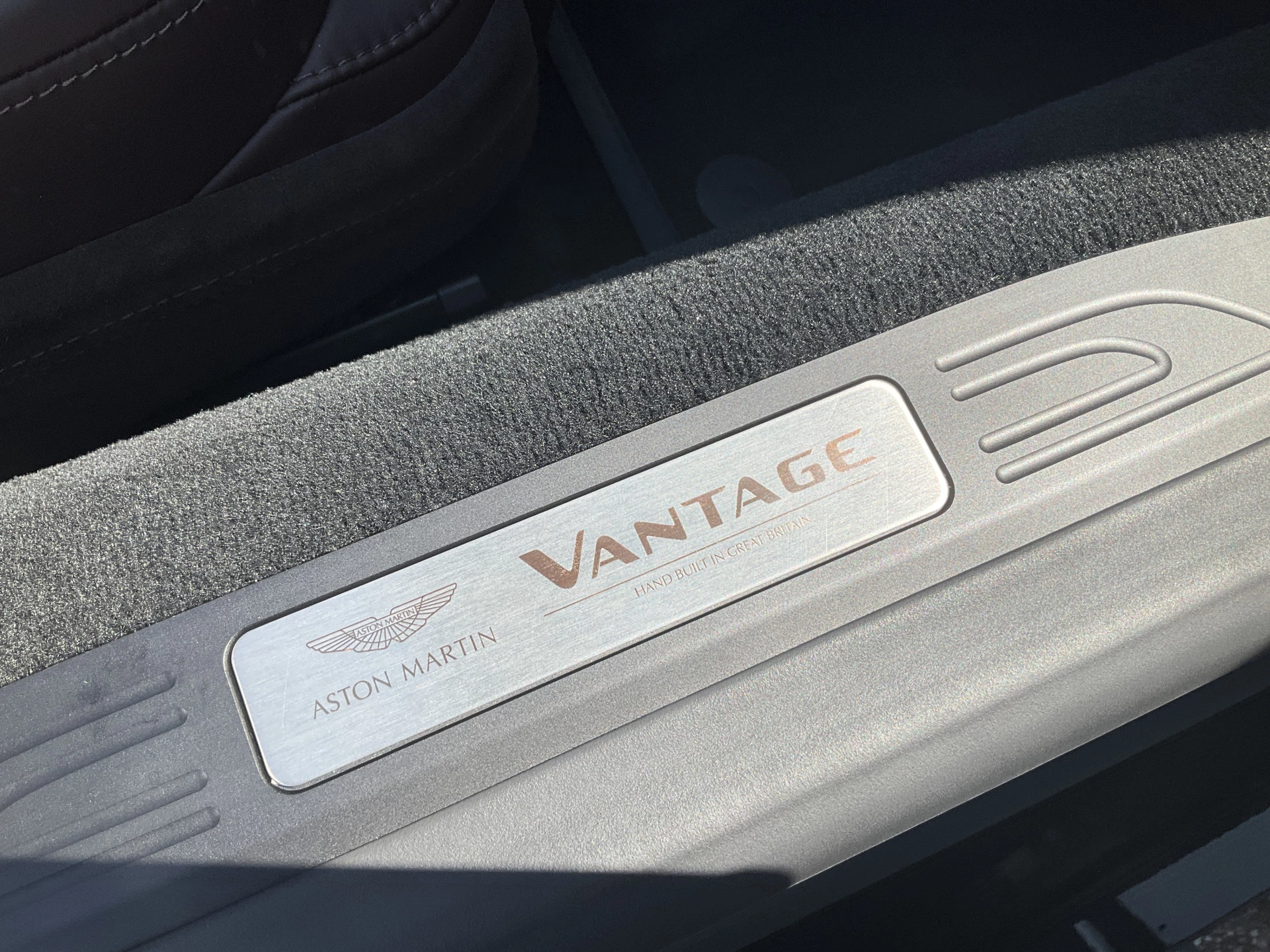 Hoofdafbeelding Aston Martin V8 Vantage