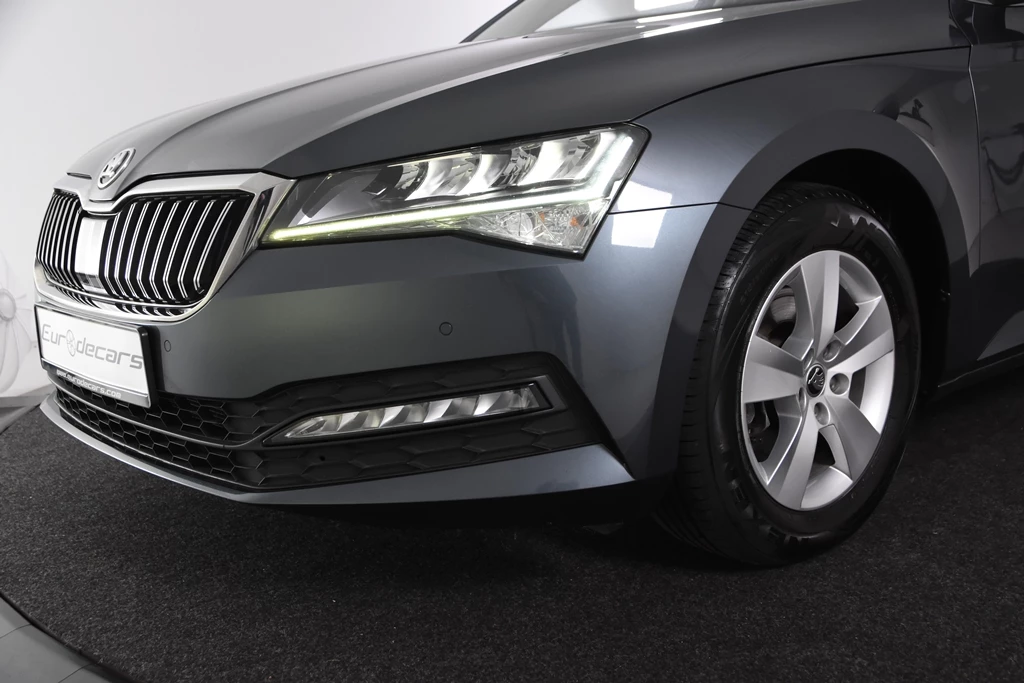 Hoofdafbeelding Škoda Superb