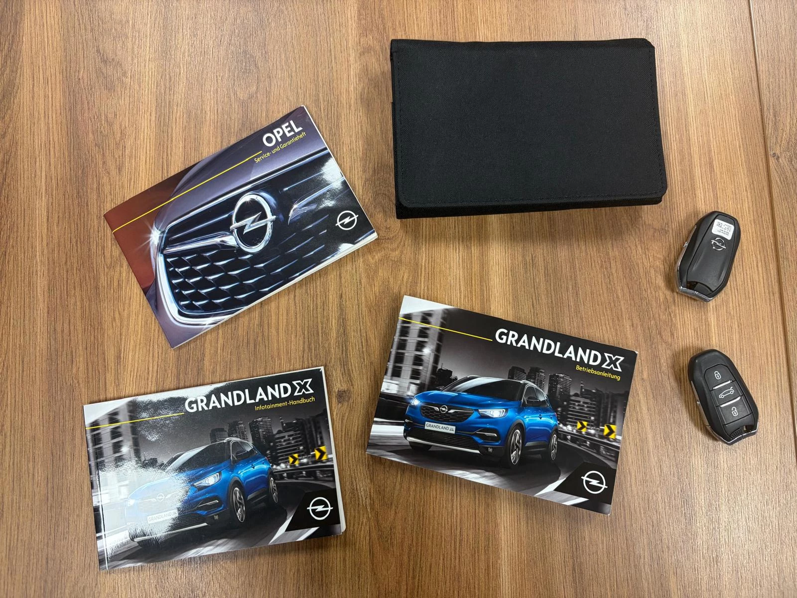 Hoofdafbeelding Opel Grandland X