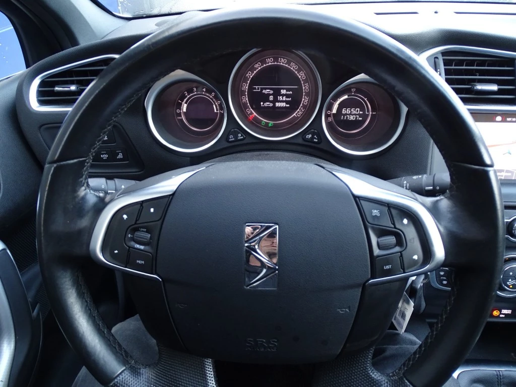 Hoofdafbeelding DS DS 4