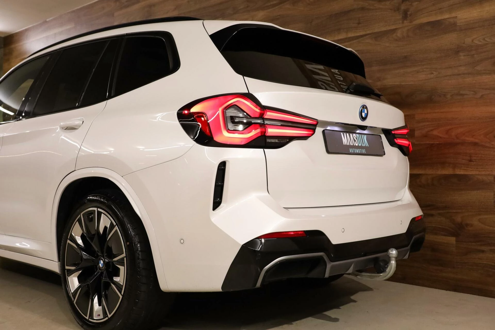 Hoofdafbeelding BMW iX3