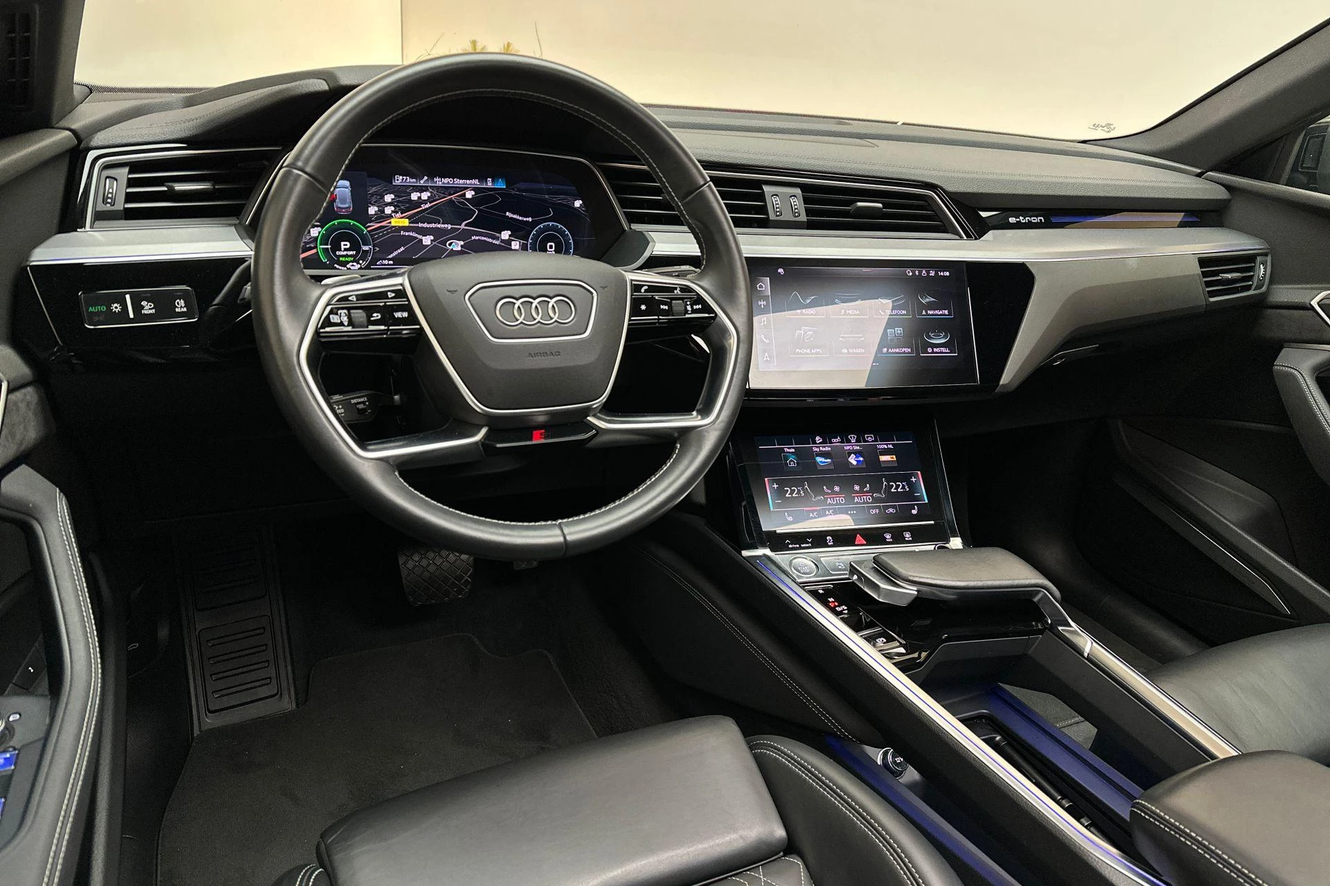 Hoofdafbeelding Audi e-tron
