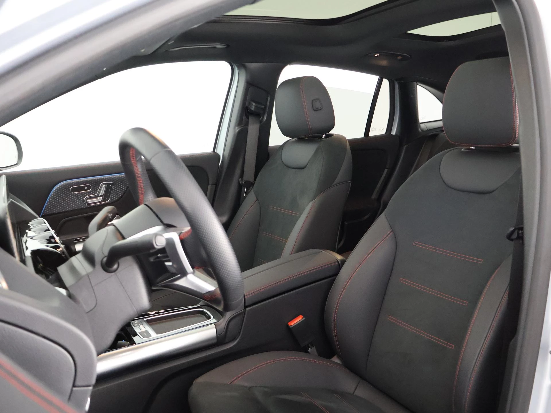 Hoofdafbeelding Mercedes-Benz EQA