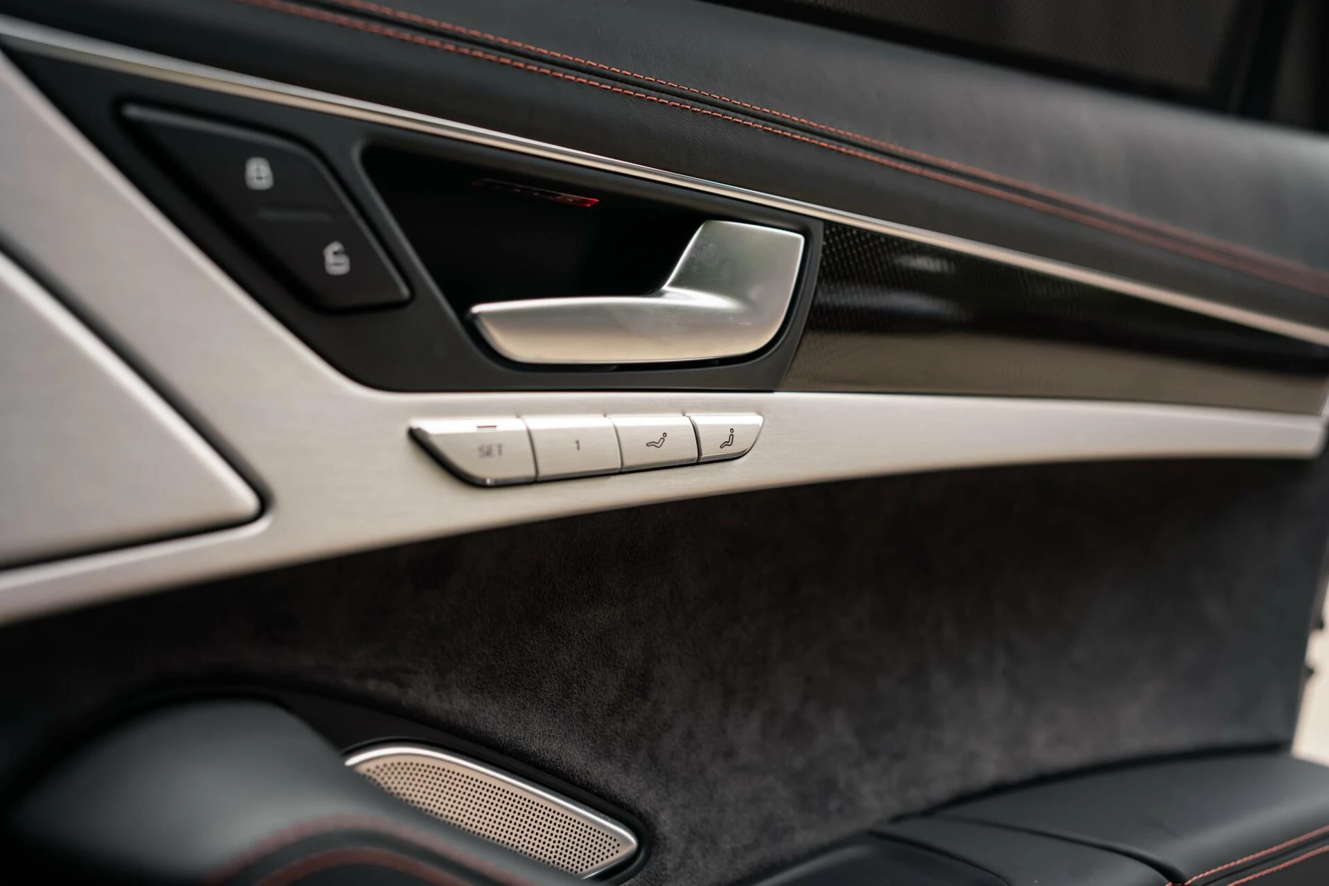 Hoofdafbeelding Audi S8