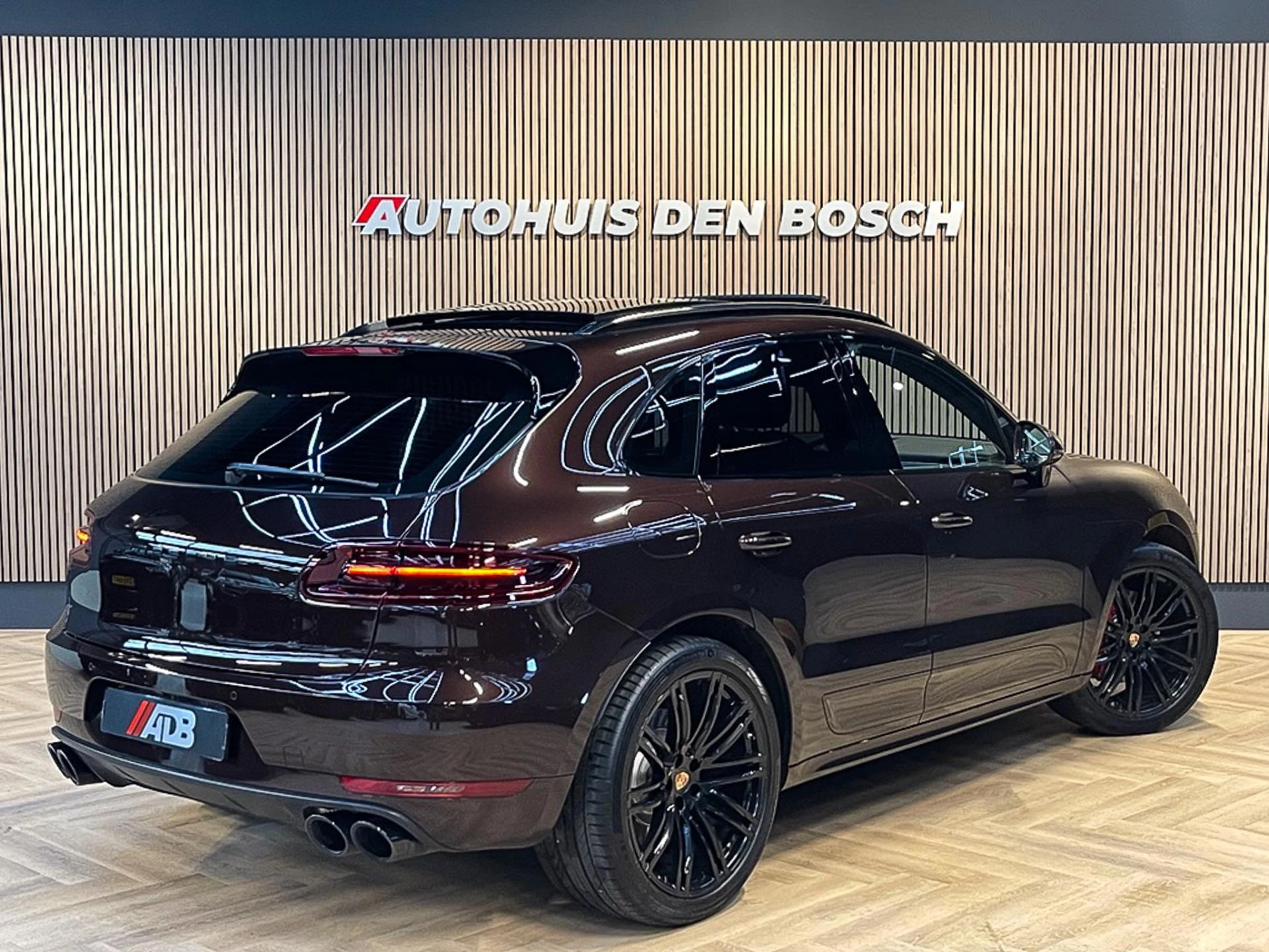 Hoofdafbeelding Porsche Macan