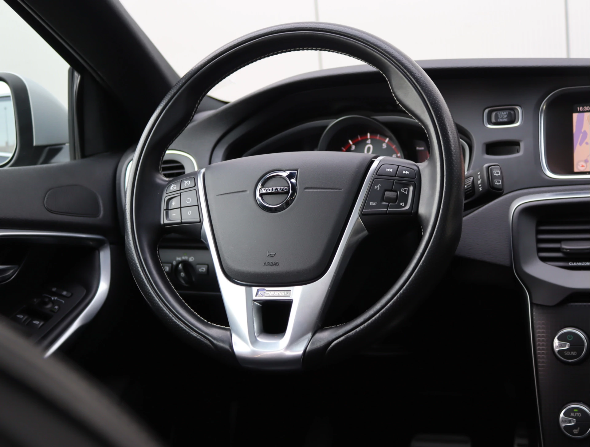 Hoofdafbeelding Volvo V40