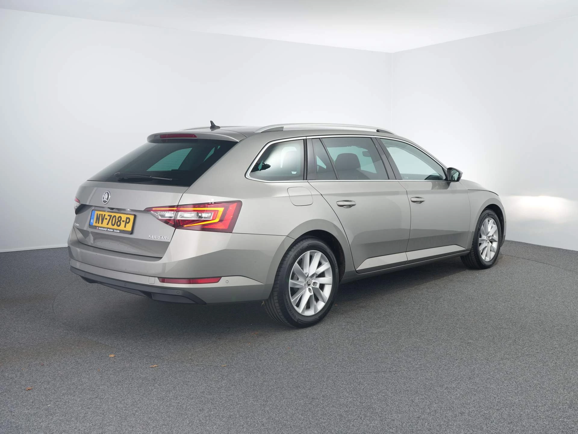 Hoofdafbeelding Škoda Superb