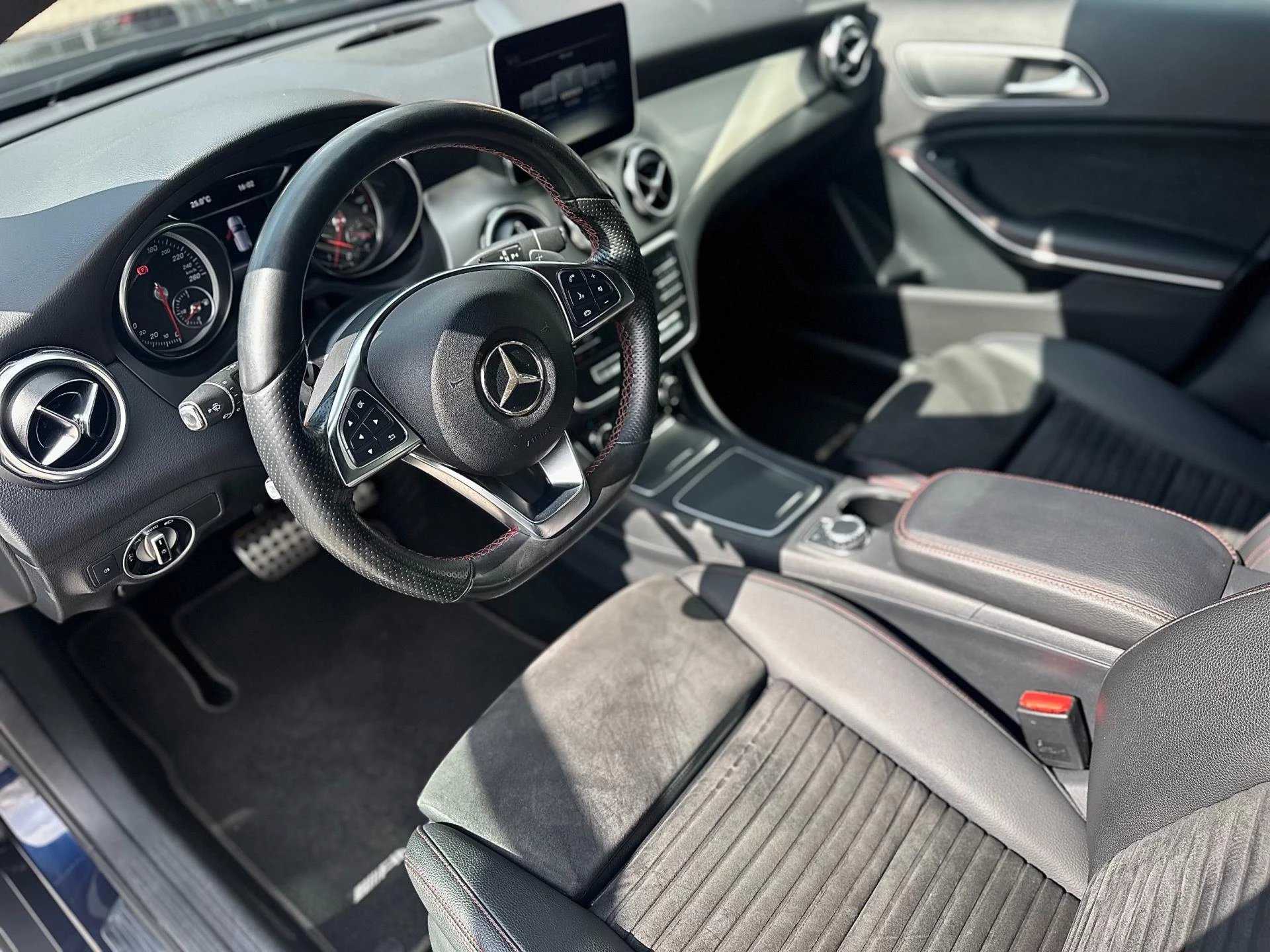 Hoofdafbeelding Mercedes-Benz GLA