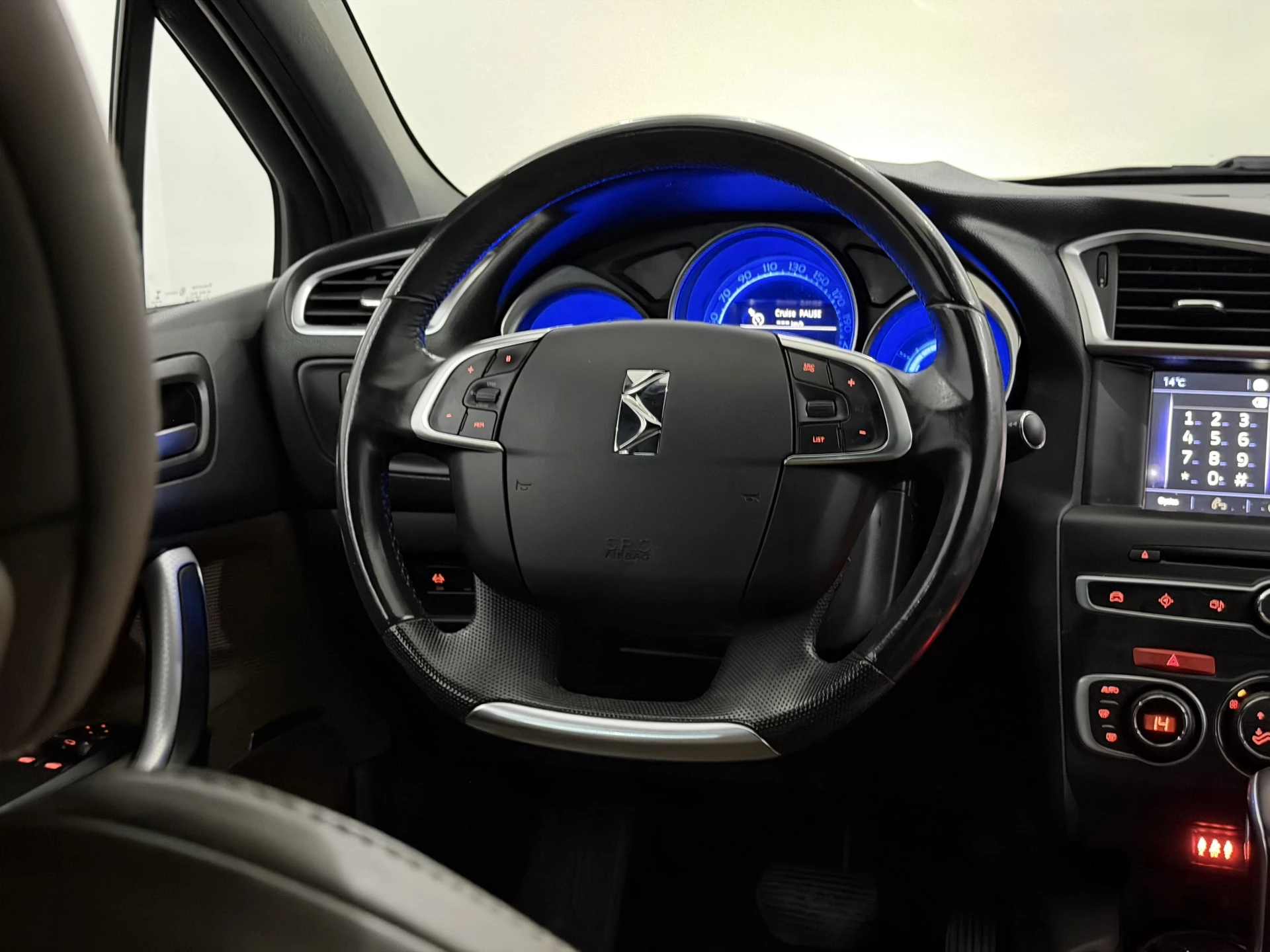 Hoofdafbeelding DS DS 4