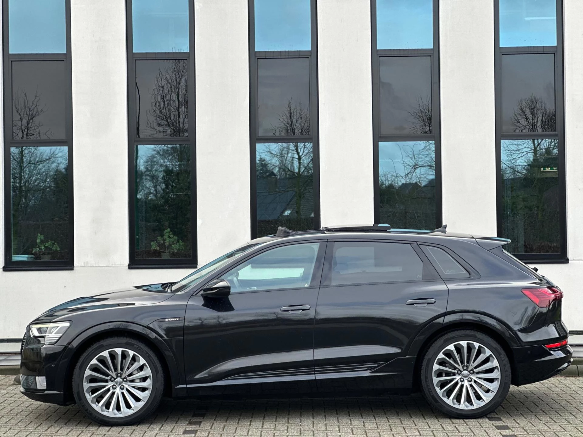 Hoofdafbeelding Audi e-tron