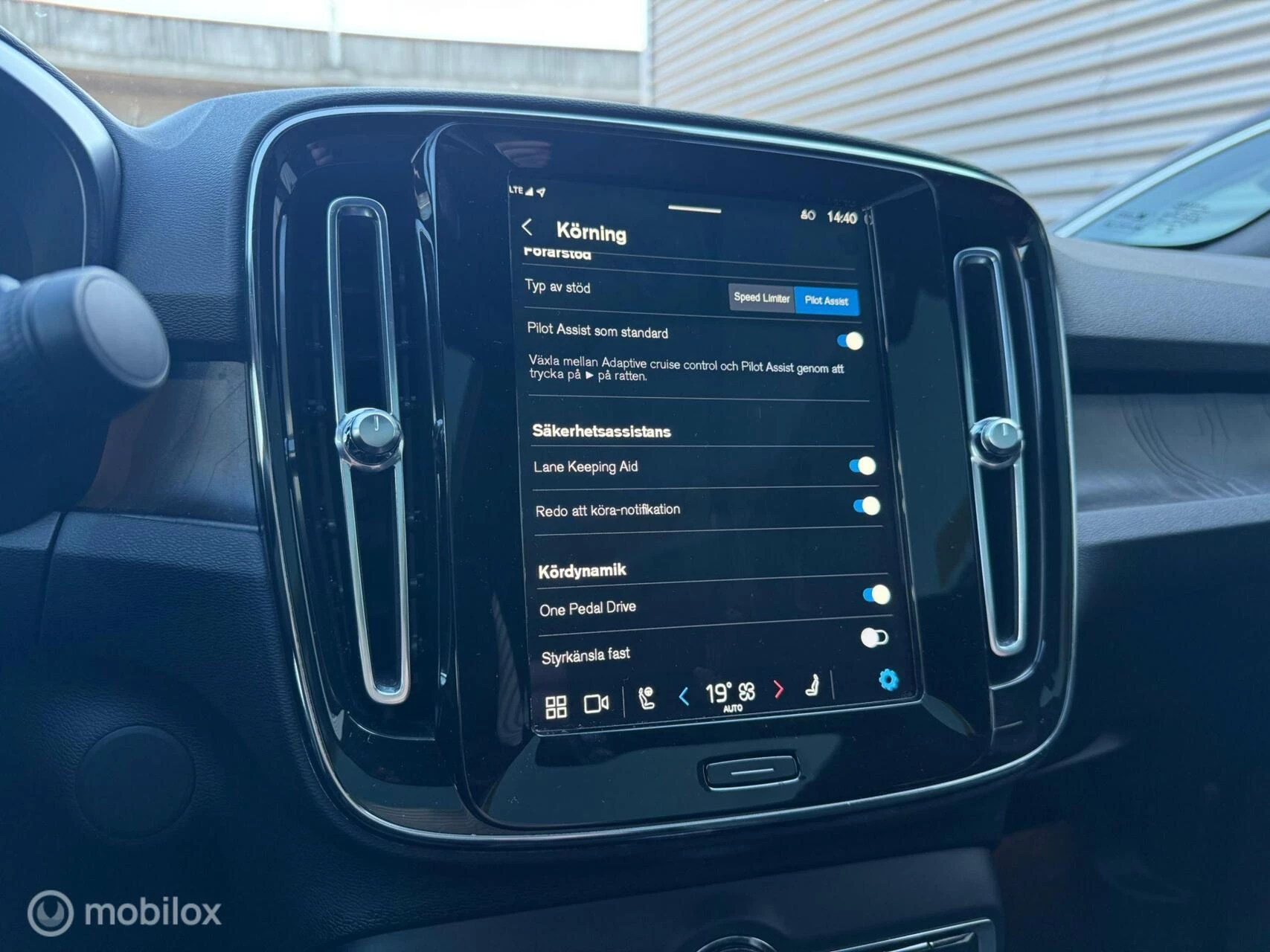 Hoofdafbeelding Volvo C40