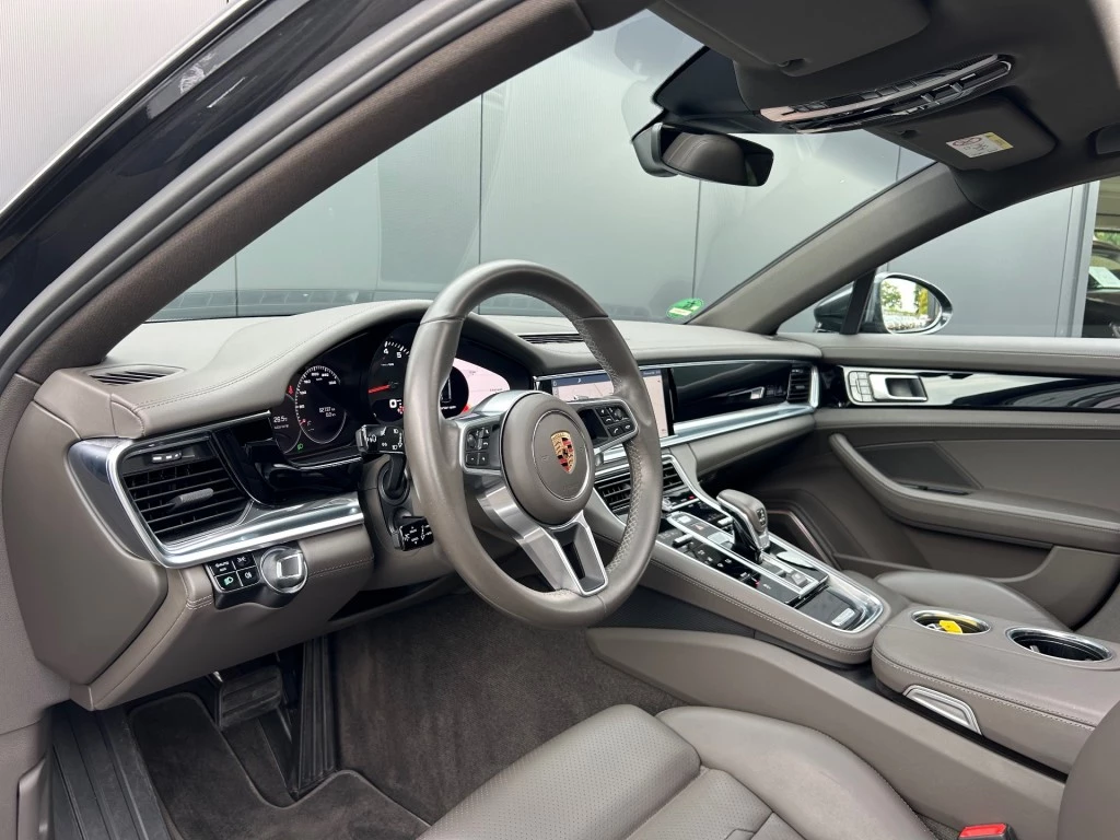 Hoofdafbeelding Porsche Panamera