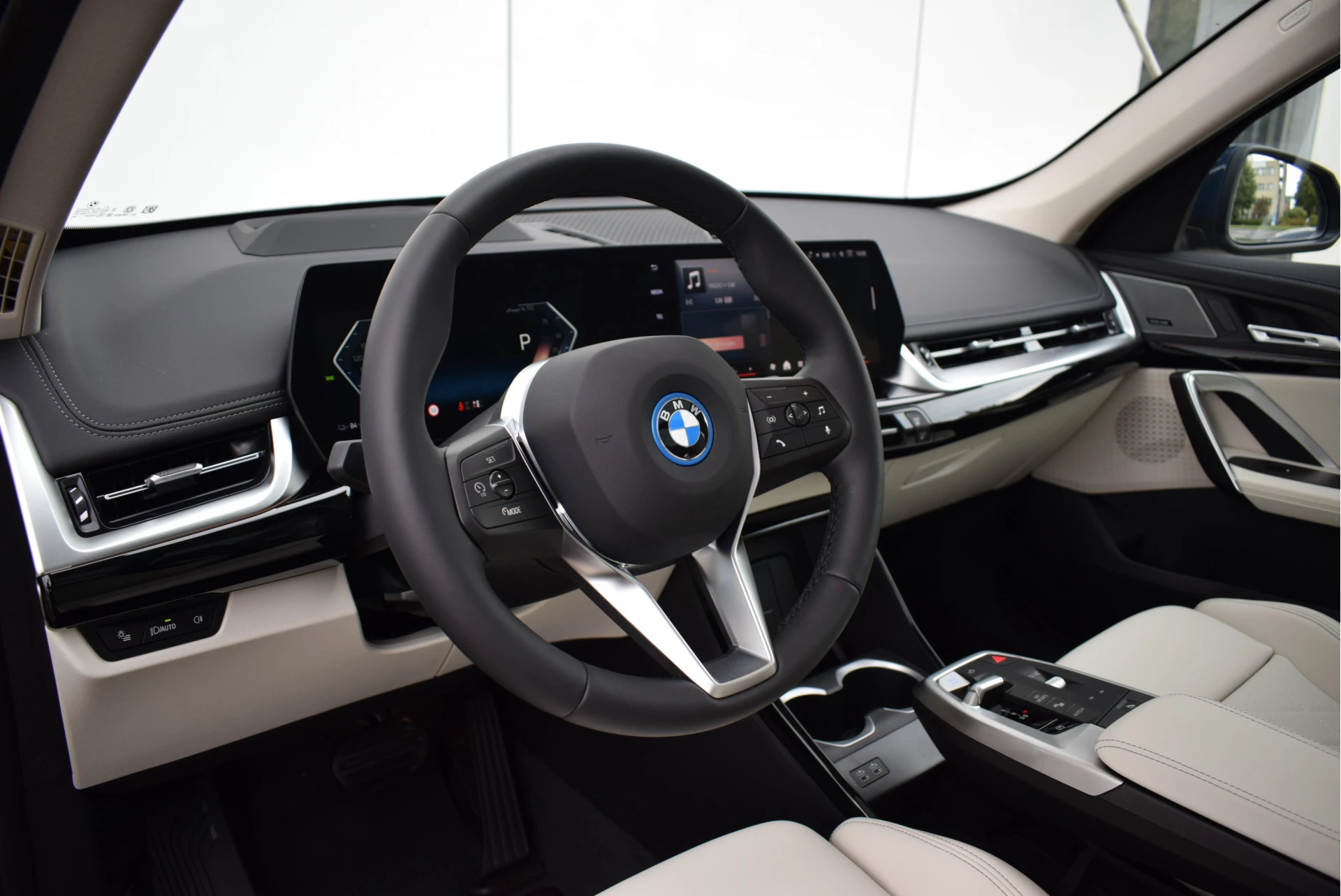 Hoofdafbeelding BMW iX1