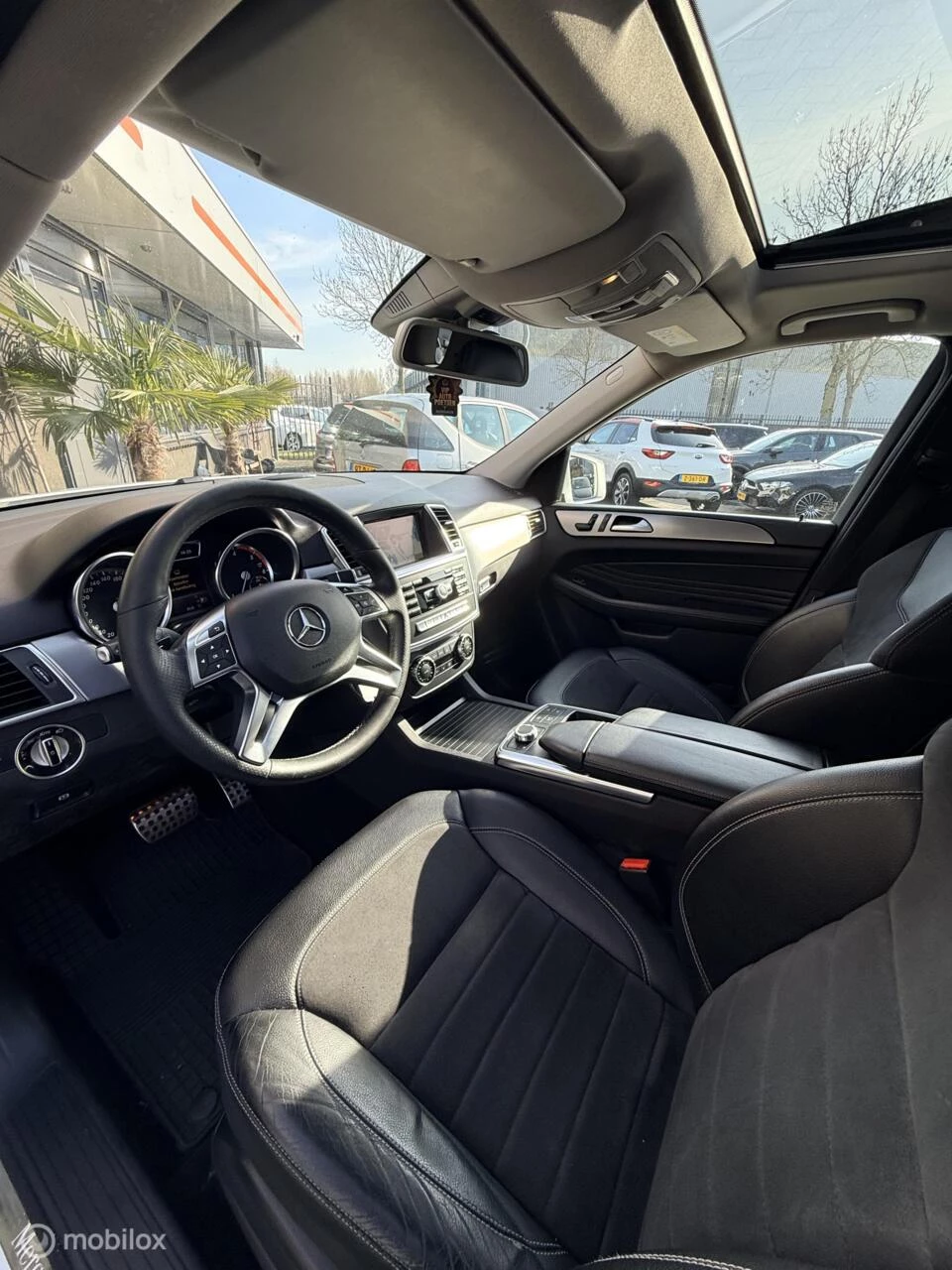 Hoofdafbeelding Mercedes-Benz M-Klasse