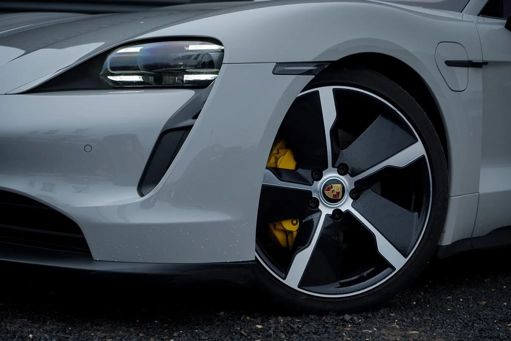 Hoofdafbeelding Porsche Taycan