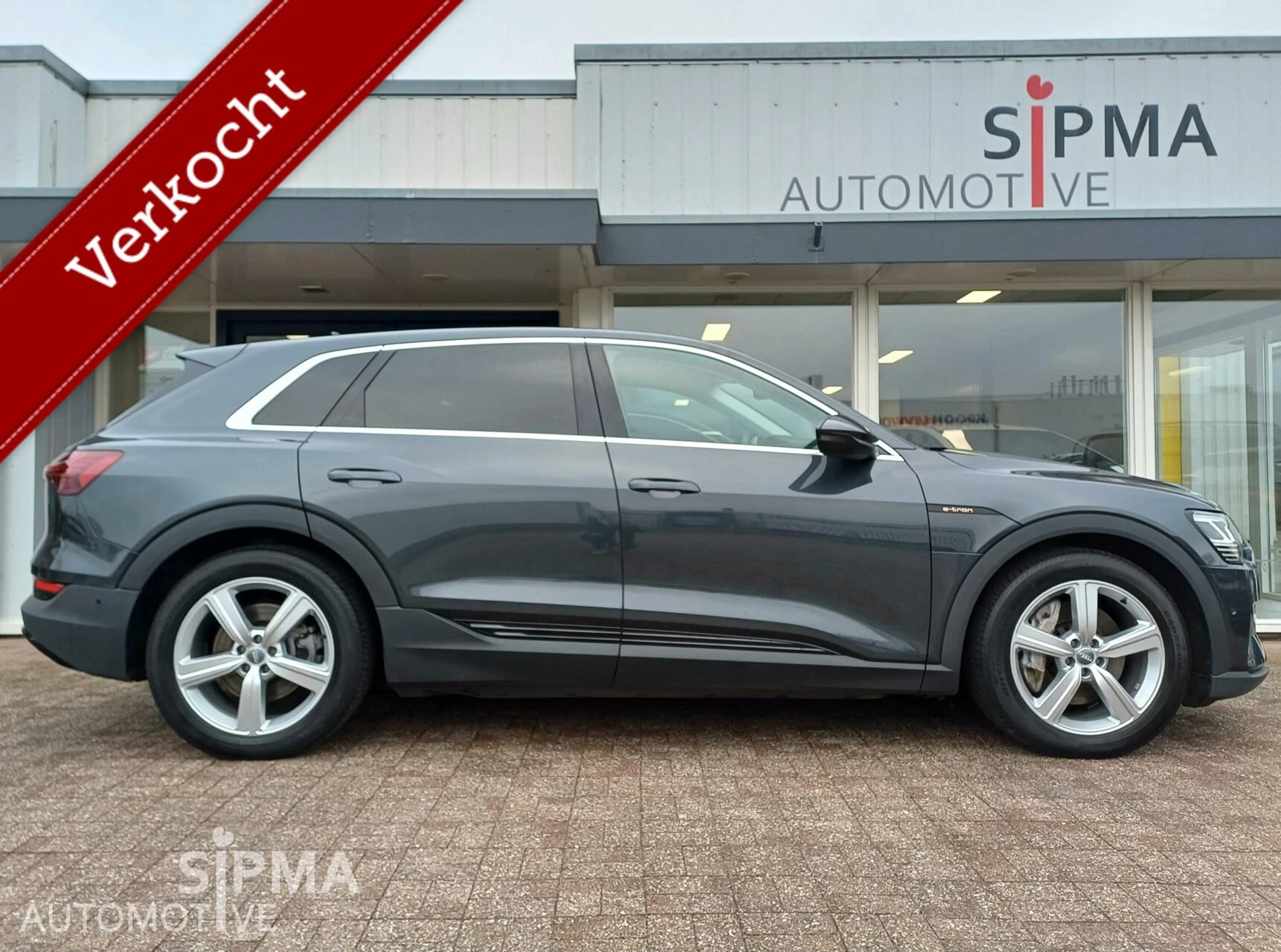Hoofdafbeelding Audi e-tron