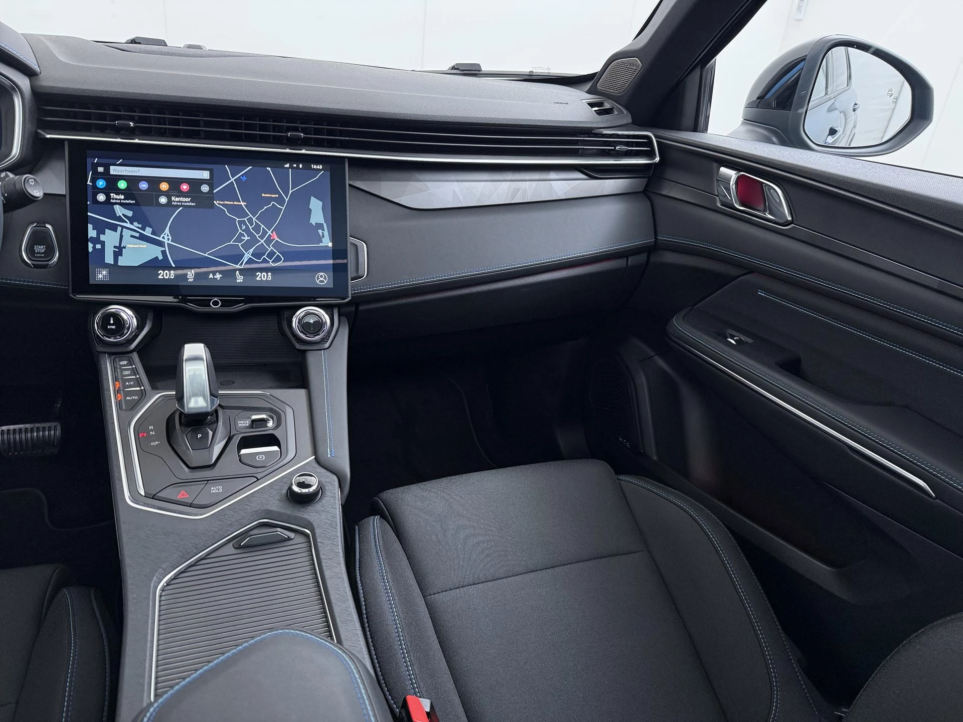 Hoofdafbeelding Lynk & Co 01