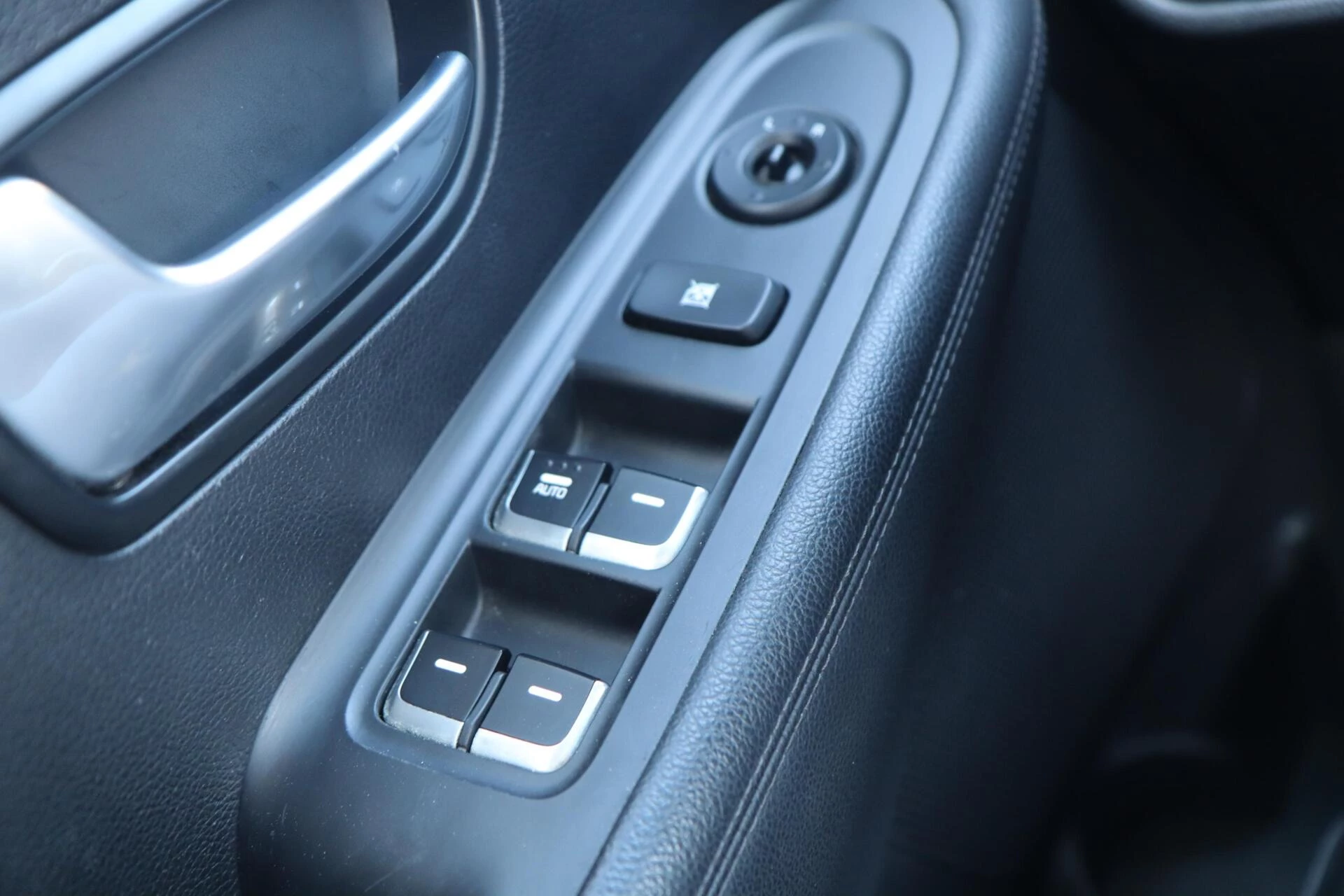 Hoofdafbeelding Kia Carens