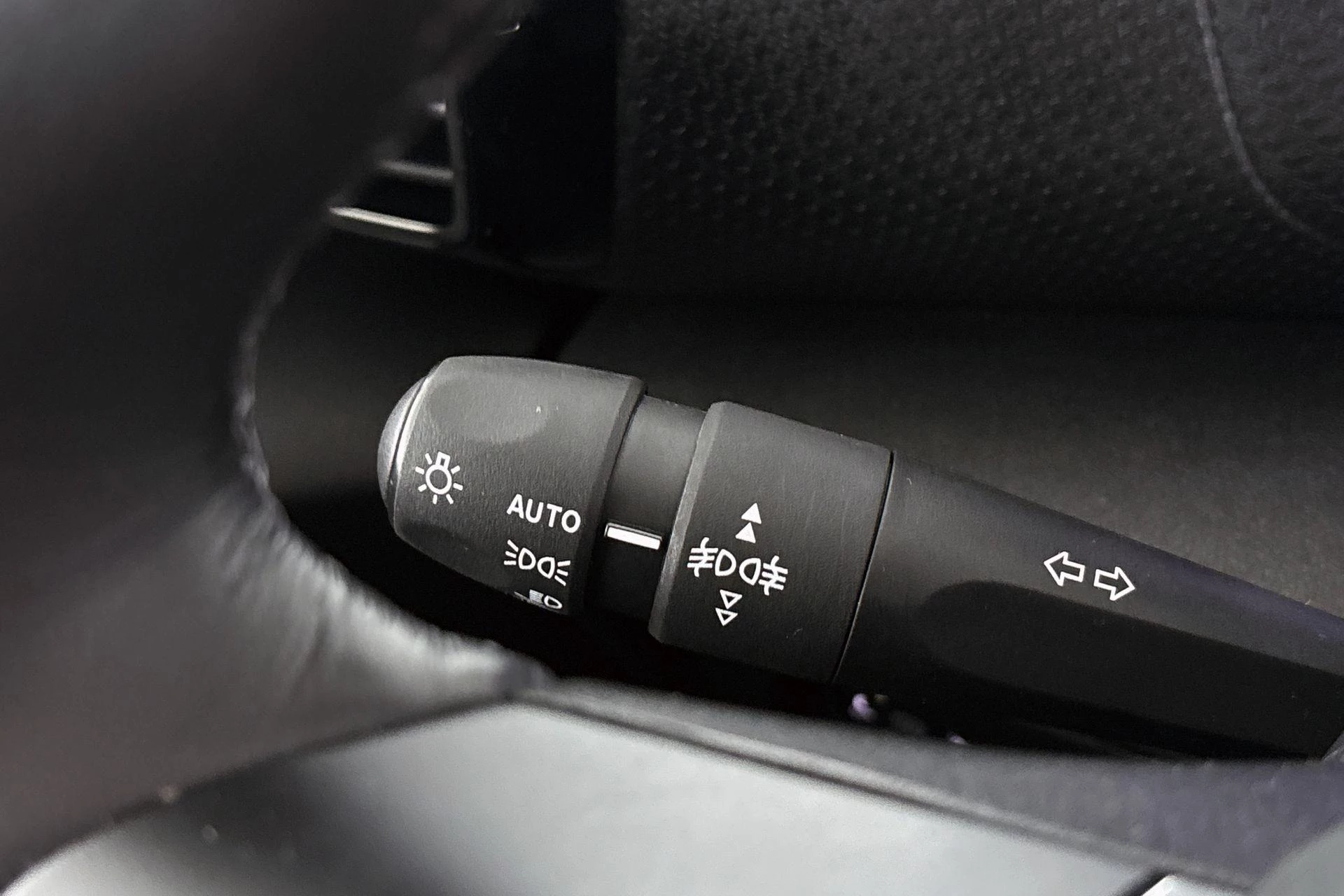 Hoofdafbeelding Citroën ë-C4 X