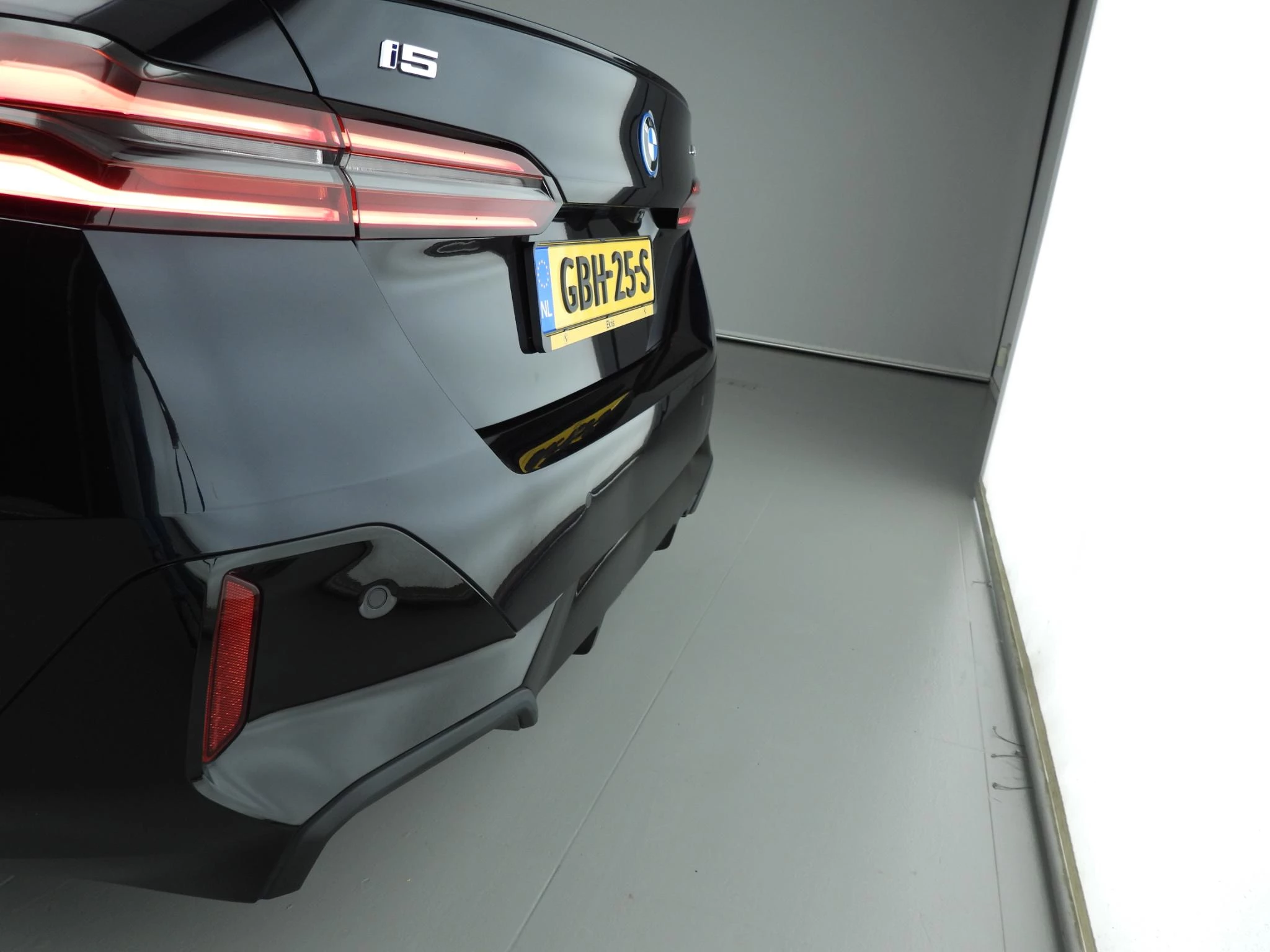 Hoofdafbeelding BMW i5