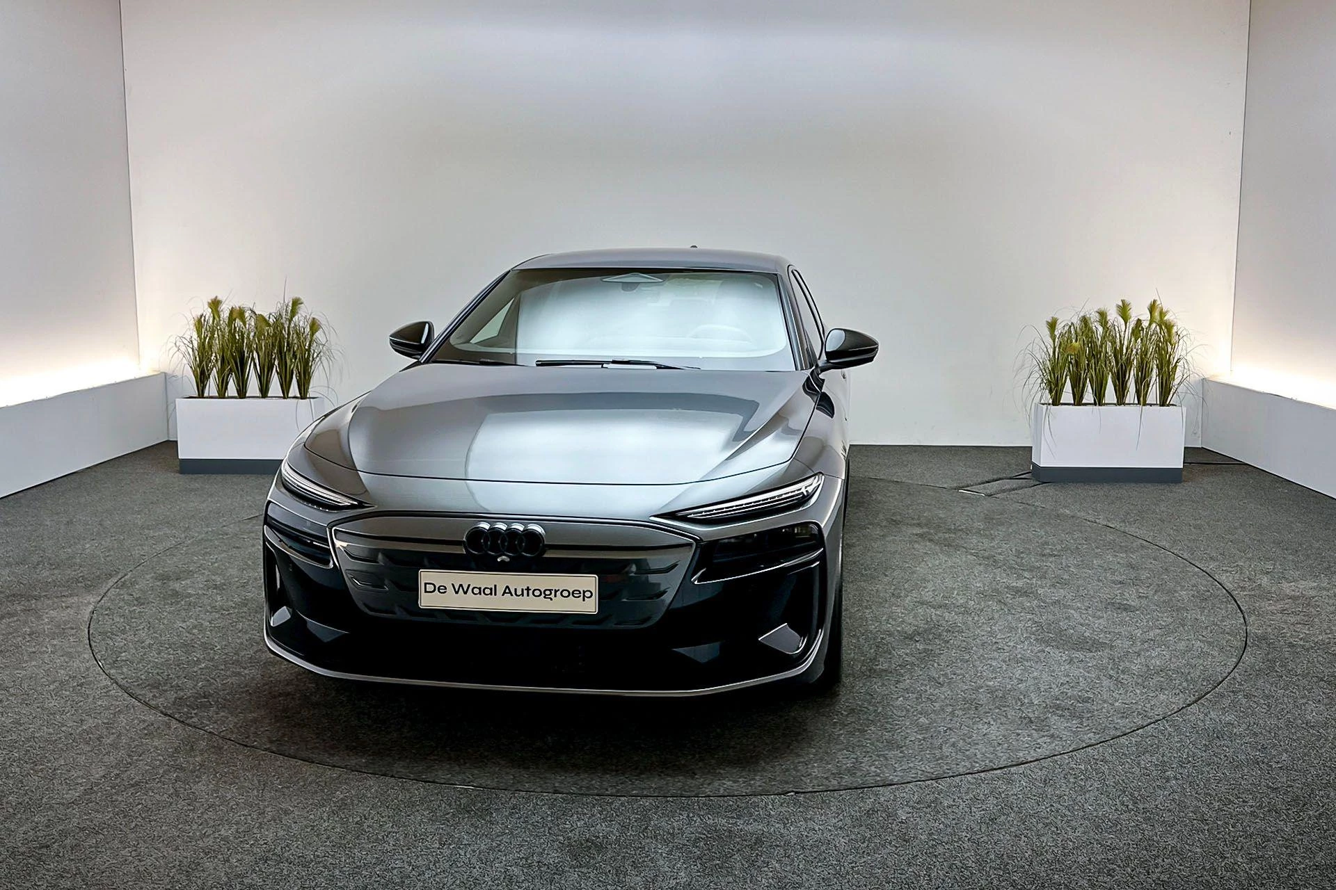 Hoofdafbeelding Audi A6 Avant e-tron