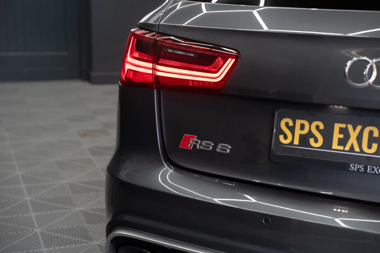 Hoofdafbeelding Audi RS6