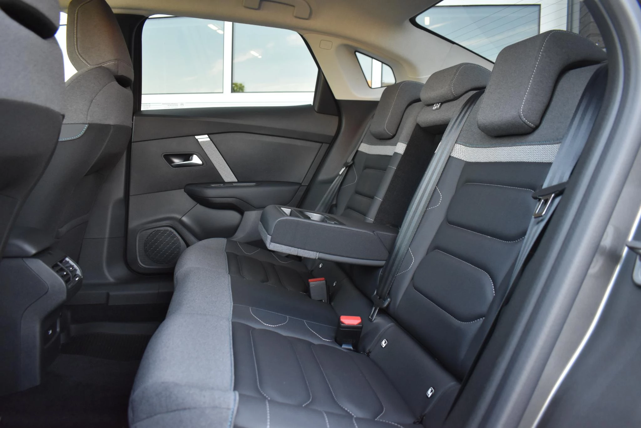 Hoofdafbeelding Citroën C4 X