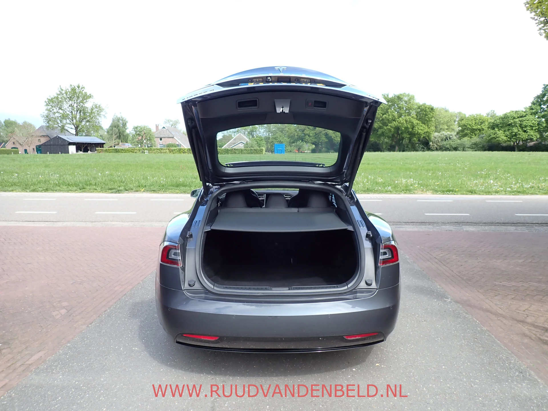 Hoofdafbeelding Tesla Model S