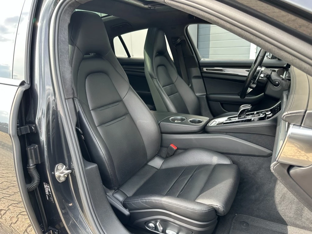 Hoofdafbeelding Porsche Panamera