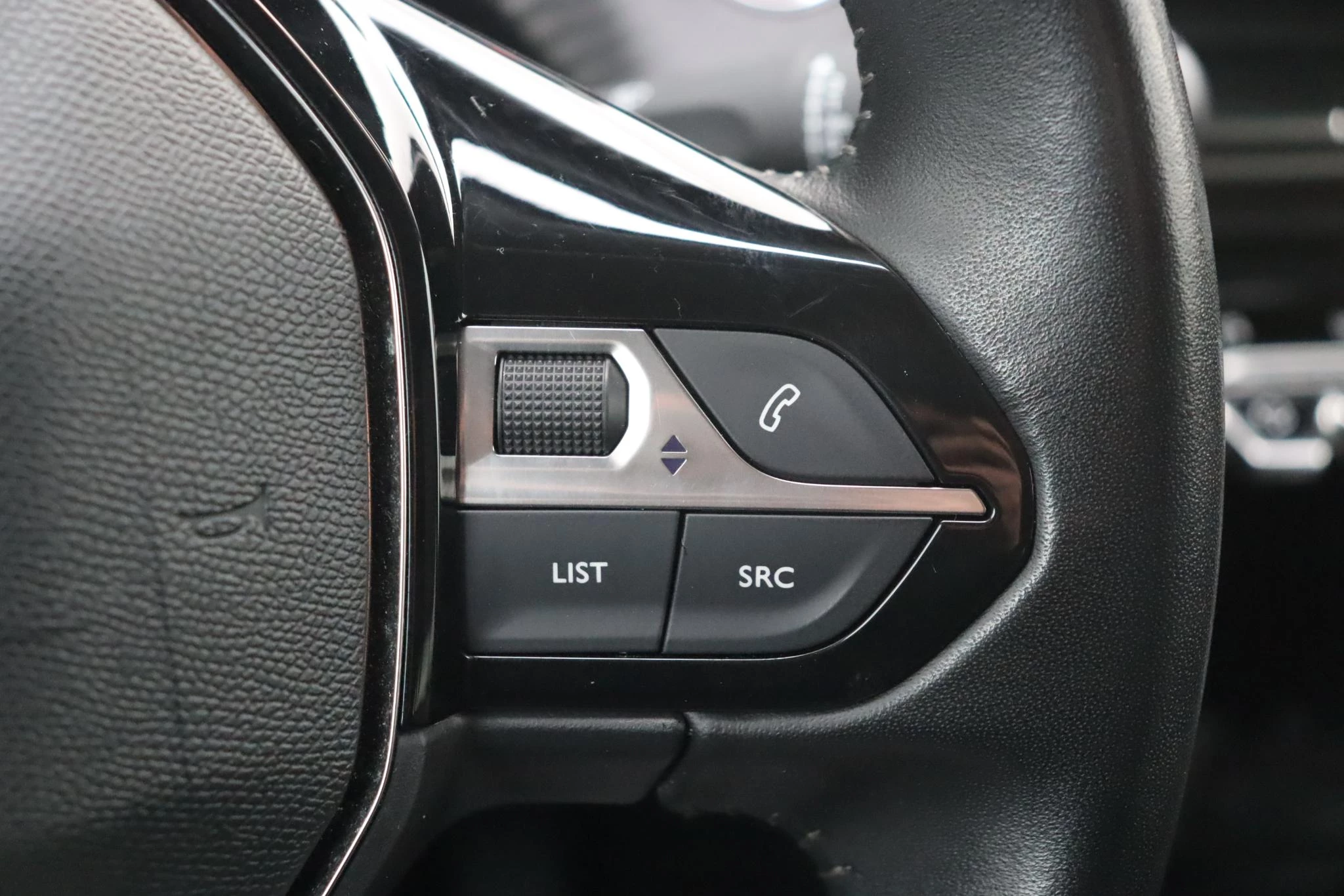 Hoofdafbeelding Peugeot e-208