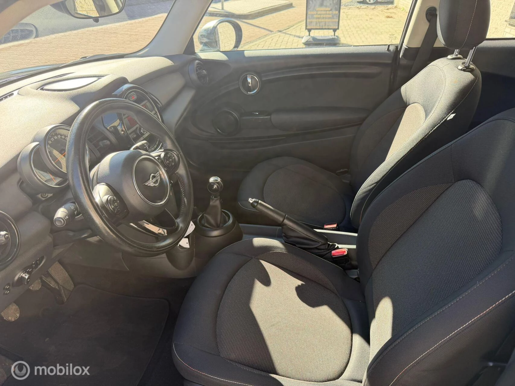 Hoofdafbeelding MINI One