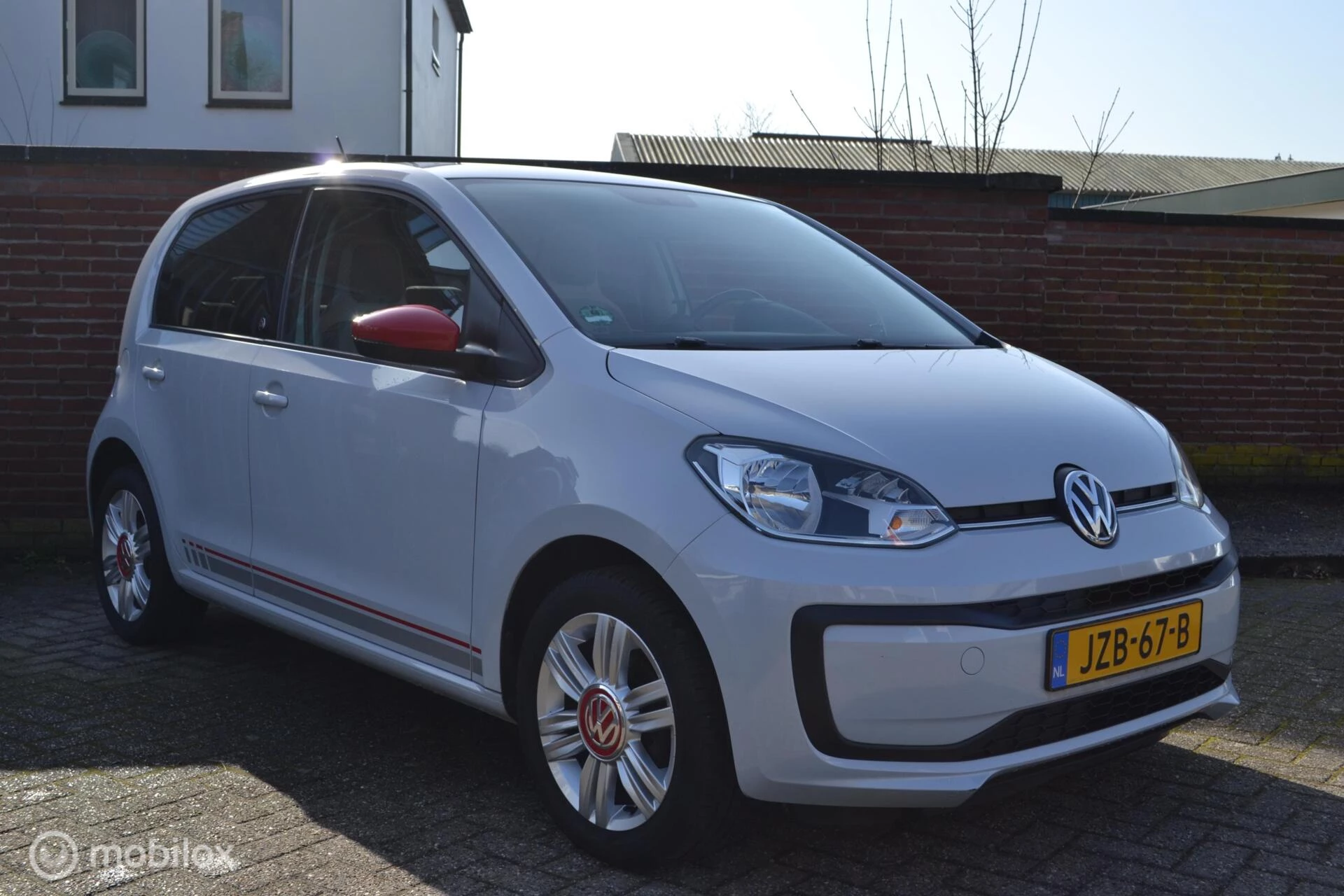 Hoofdafbeelding Volkswagen up!