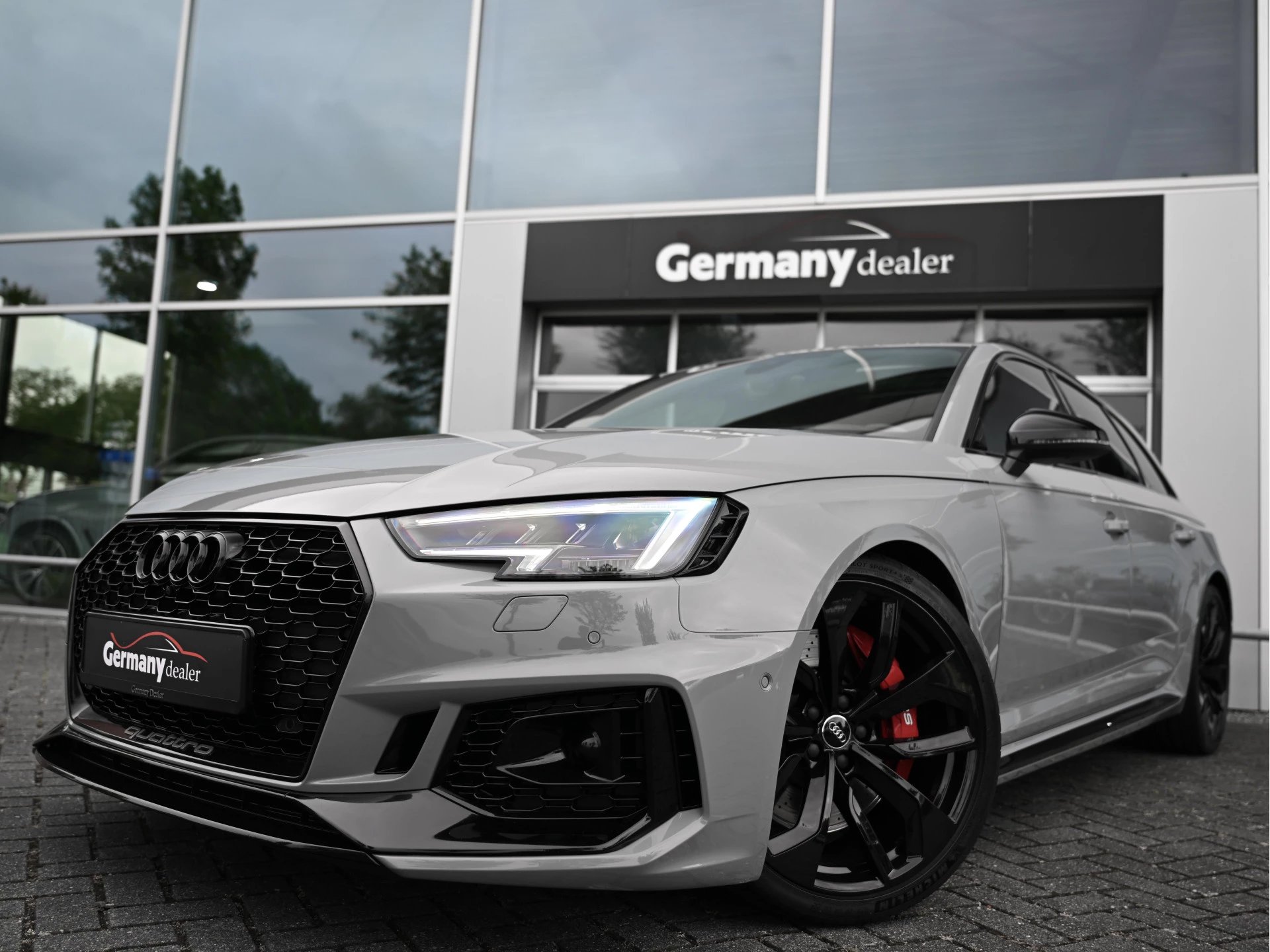 Hoofdafbeelding Audi RS4