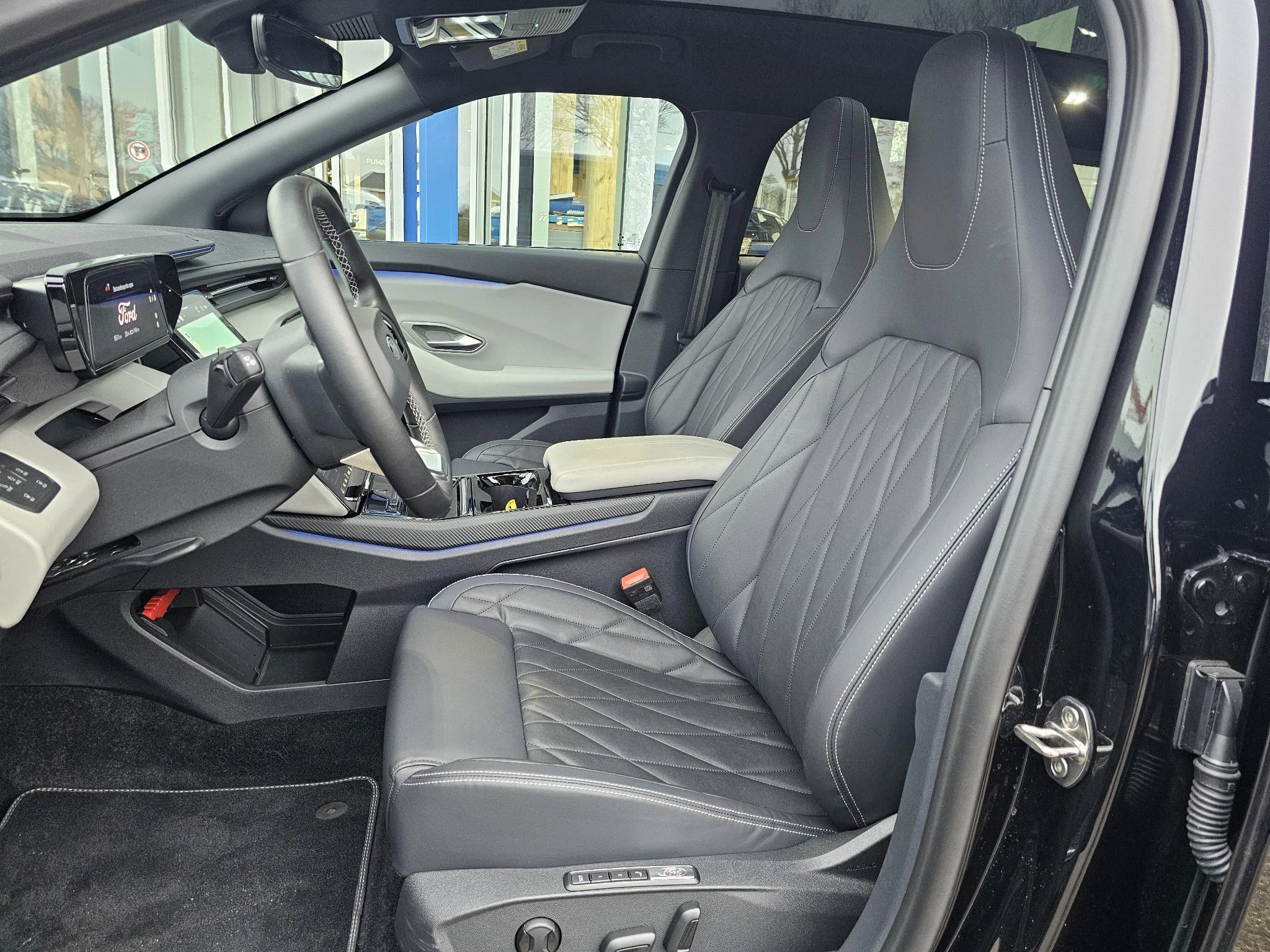 Hoofdafbeelding Ford Explorer