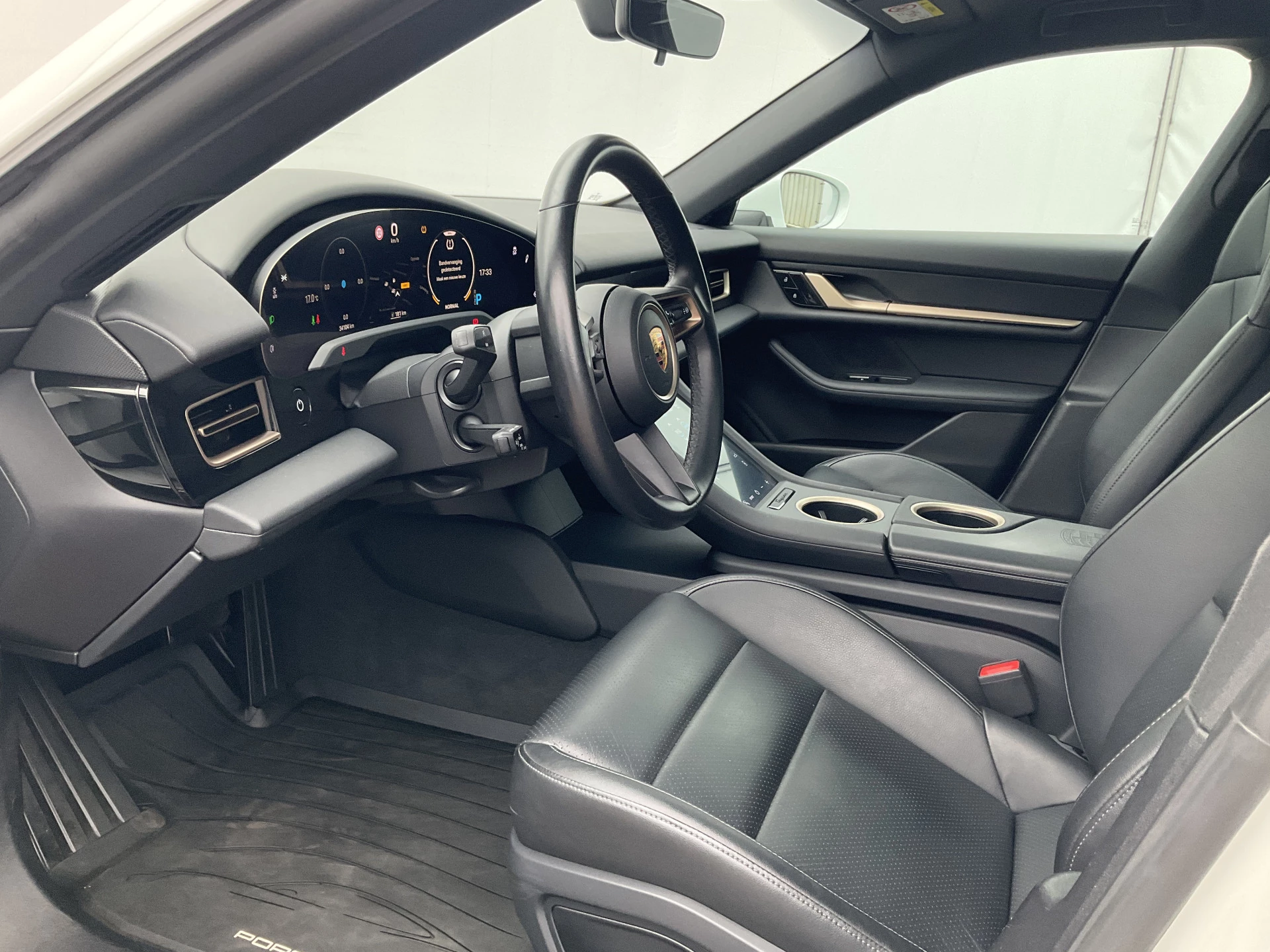 Hoofdafbeelding Porsche Taycan