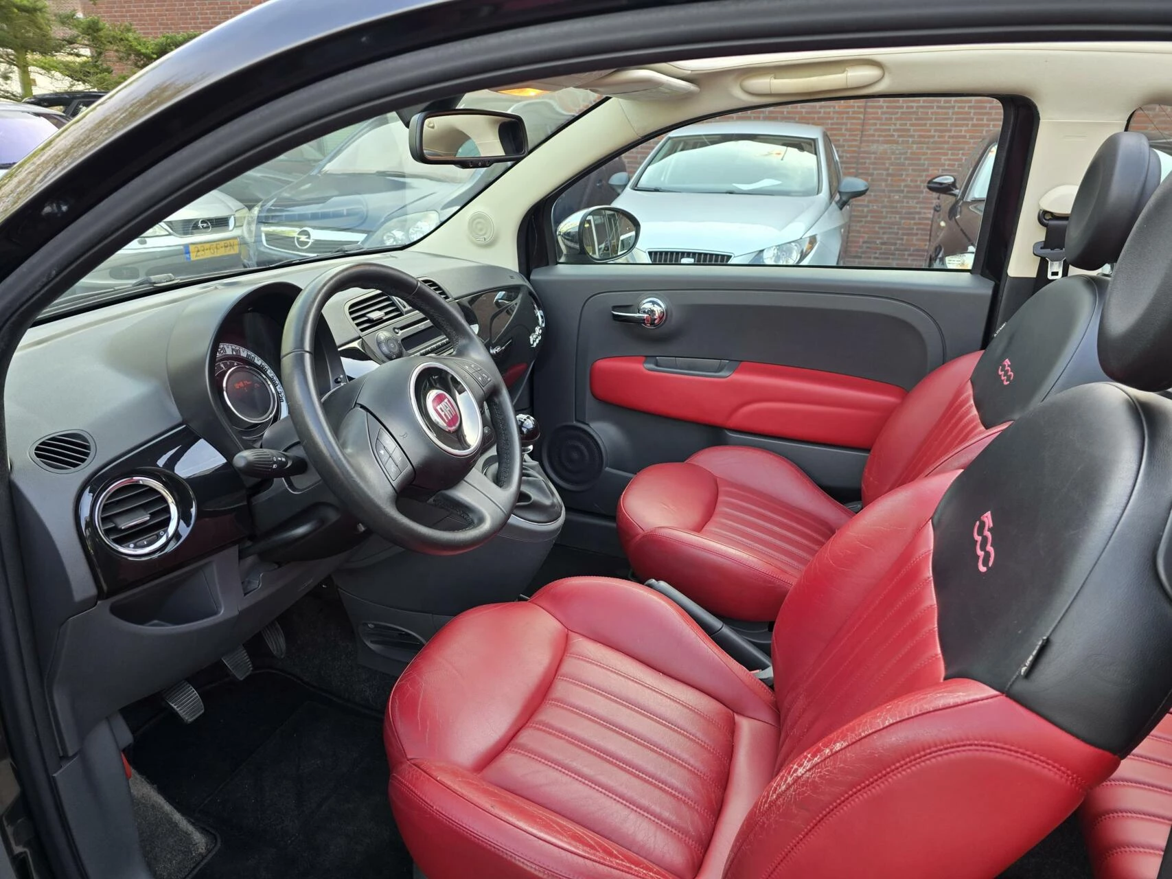 Hoofdafbeelding Fiat 500C