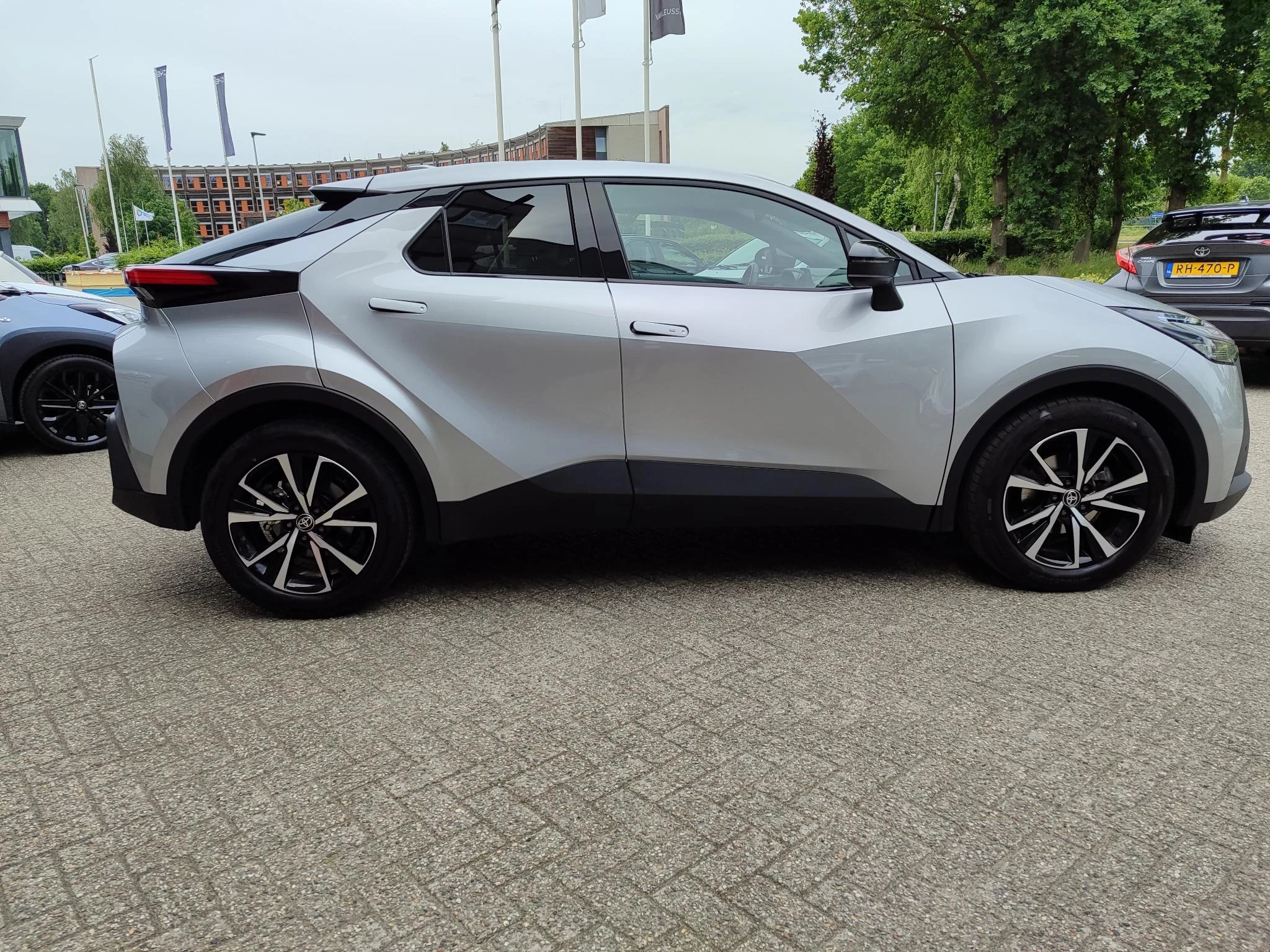 Hoofdafbeelding Toyota C-HR