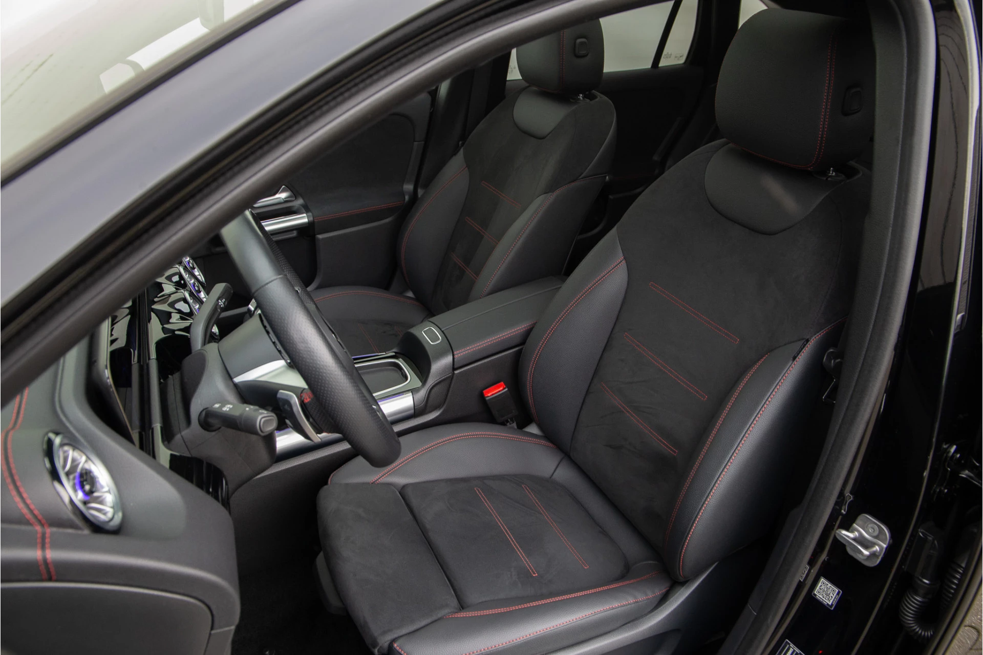 Hoofdafbeelding Mercedes-Benz EQA