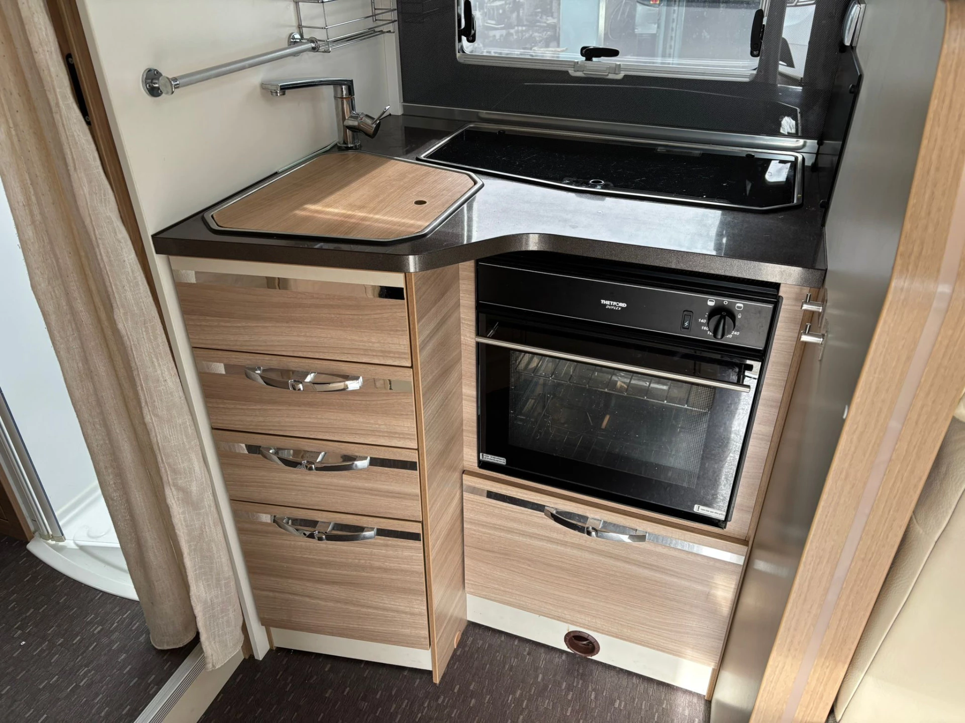 Hoofdafbeelding Adria CORAL S 670SL