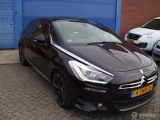 Hoofdafbeelding Citroën DS5 Citroen DS5 1.6 THP Sport Chic