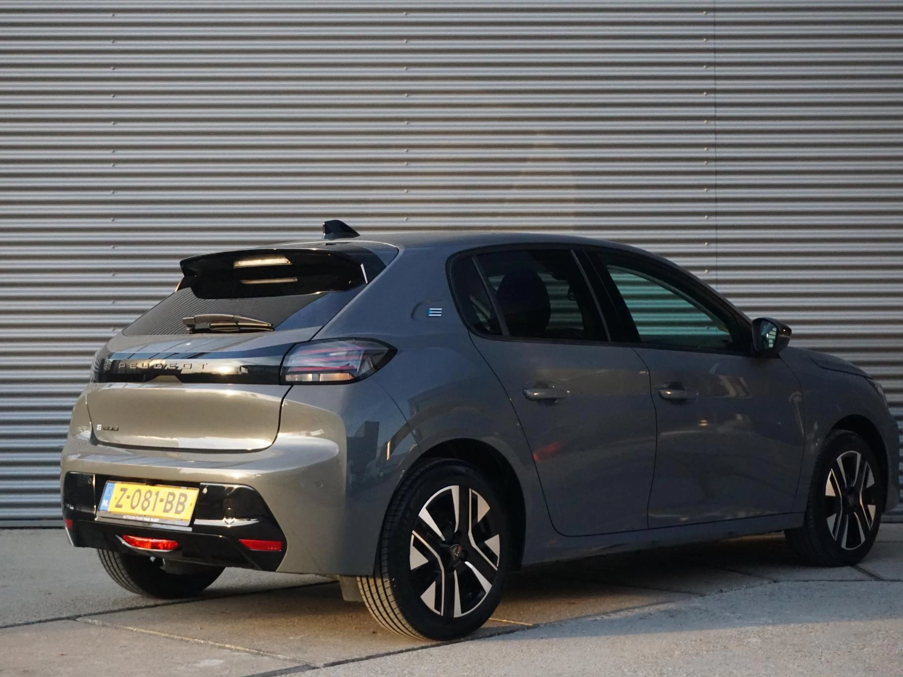 Hoofdafbeelding Peugeot e-208