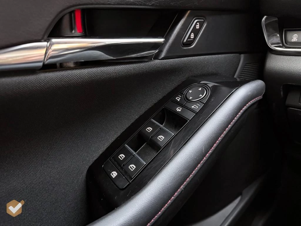 Hoofdafbeelding Mazda CX-30