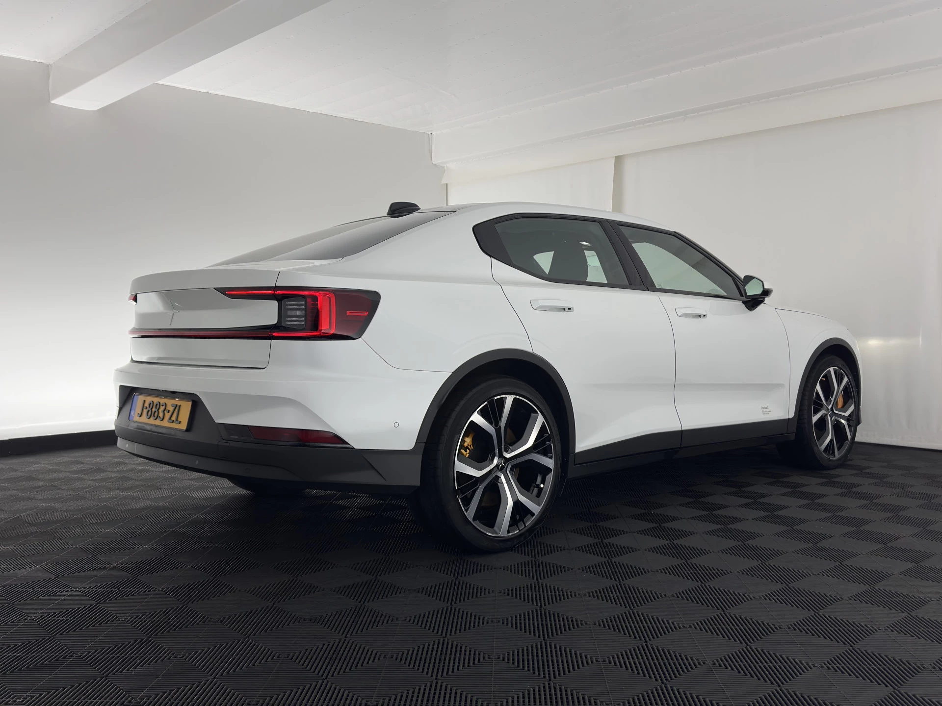 Hoofdafbeelding Polestar 2