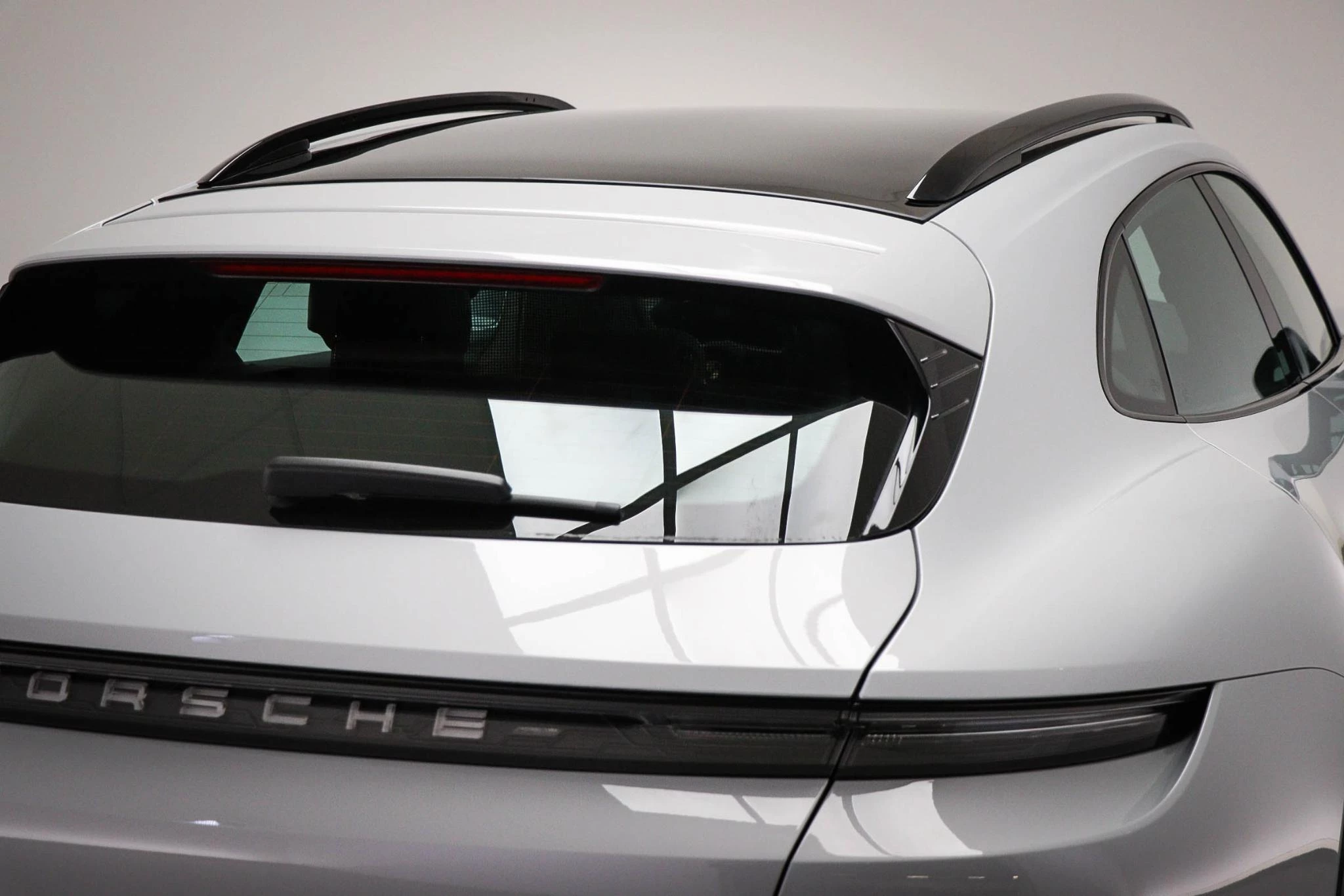 Hoofdafbeelding Porsche Taycan