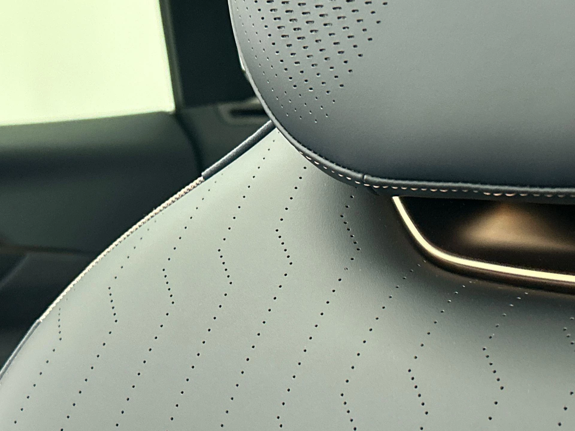 Hoofdafbeelding Lynk & Co 08